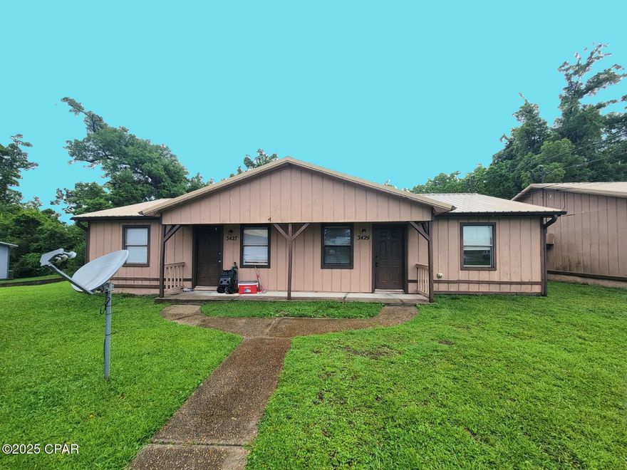 Two bedroom, one bath duplex  apartment in quiet neighborhood. Equipped with refrigerator, dishwasher, and range. 
All electric, central heat & air. The property is approximately 4 miles north of the Panama City mall off of Hwy 231, near Winn Dixie. Garbage only is included. No Pets. Call to schedule a tour.