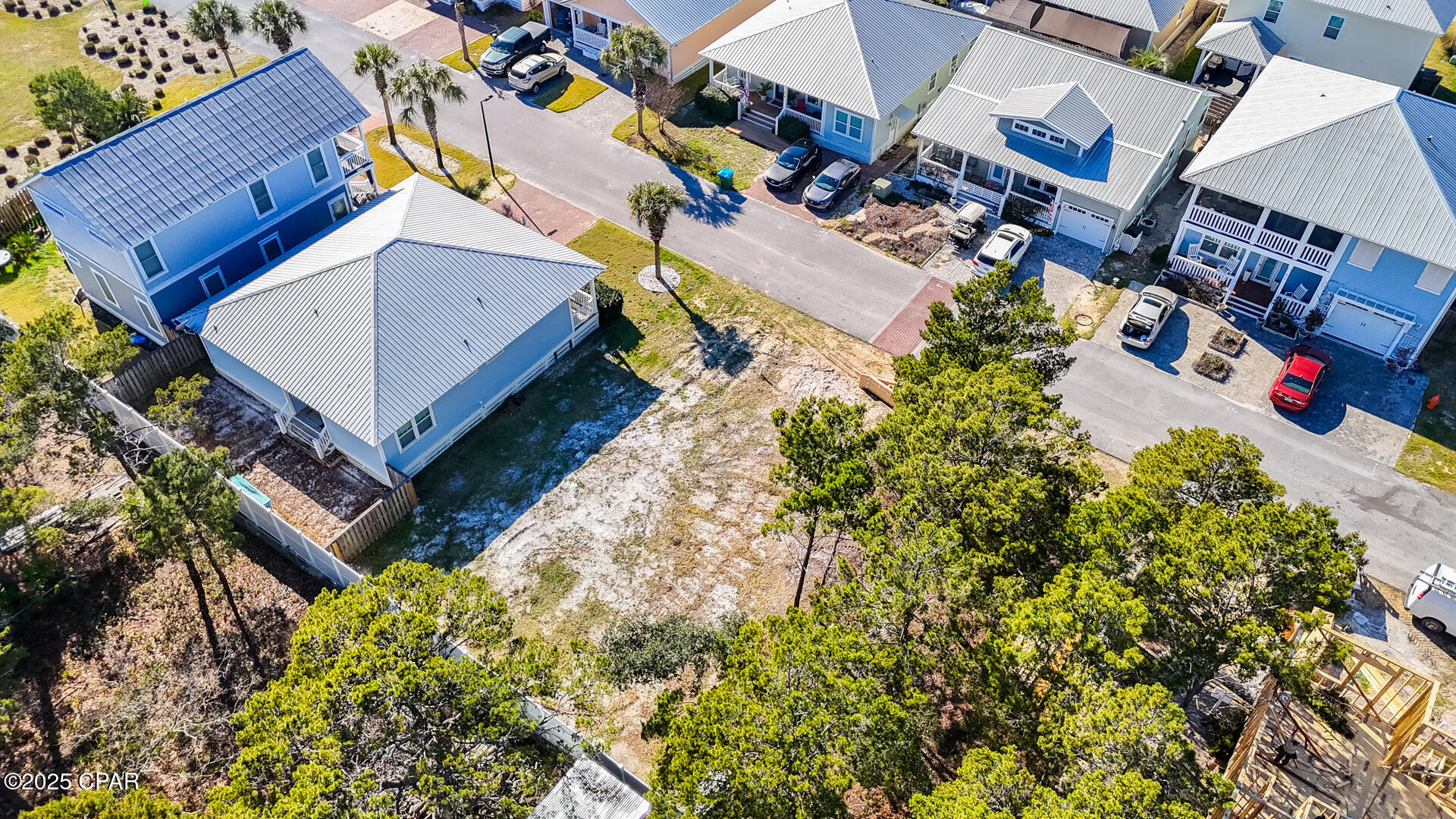 Paradise Grove - Land