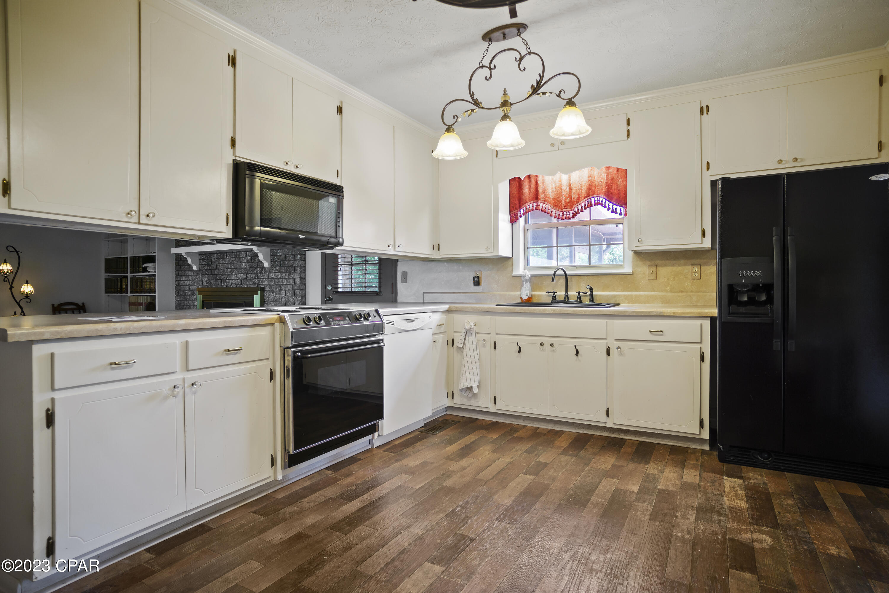 West Manor - Residential