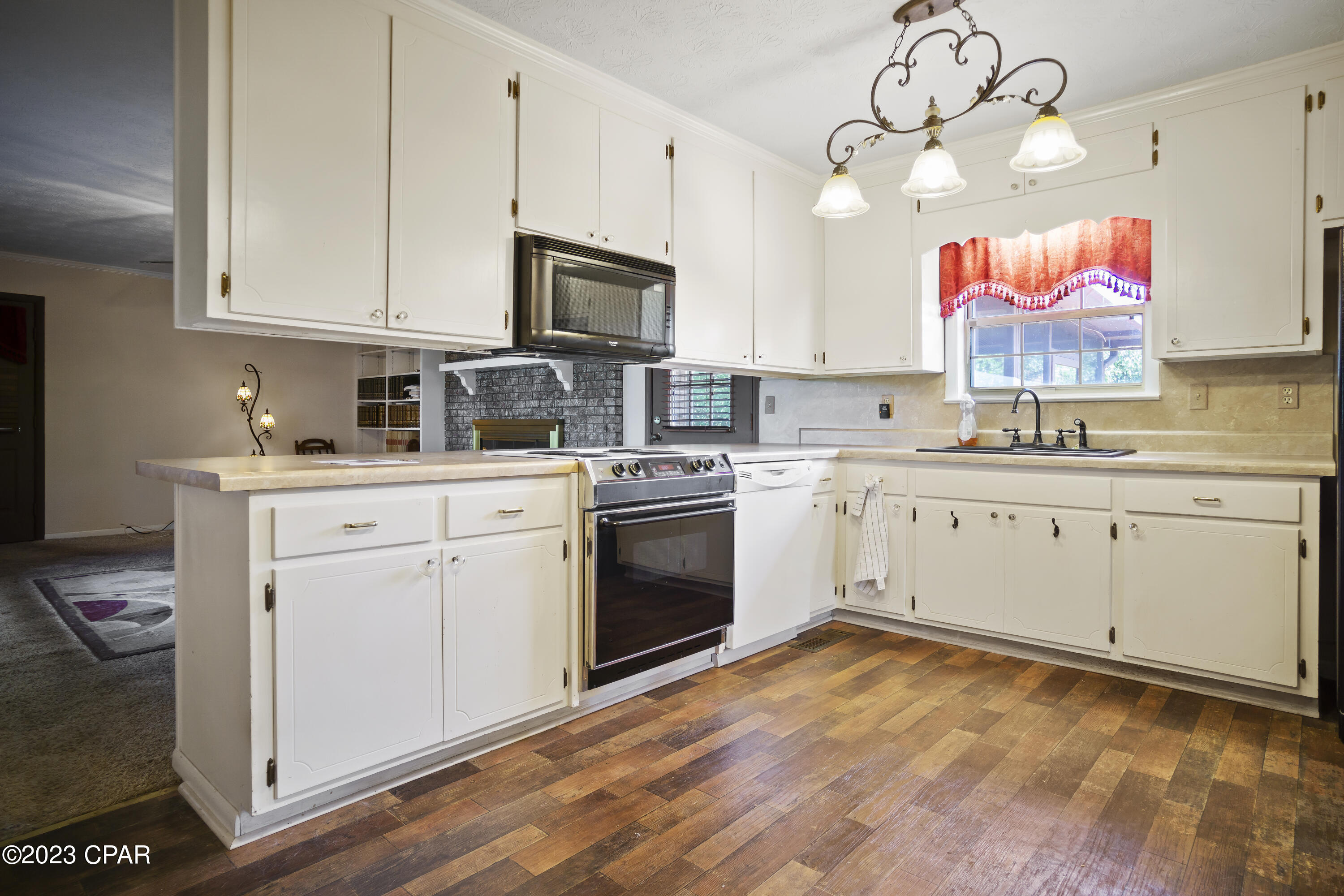 West Manor - Residential