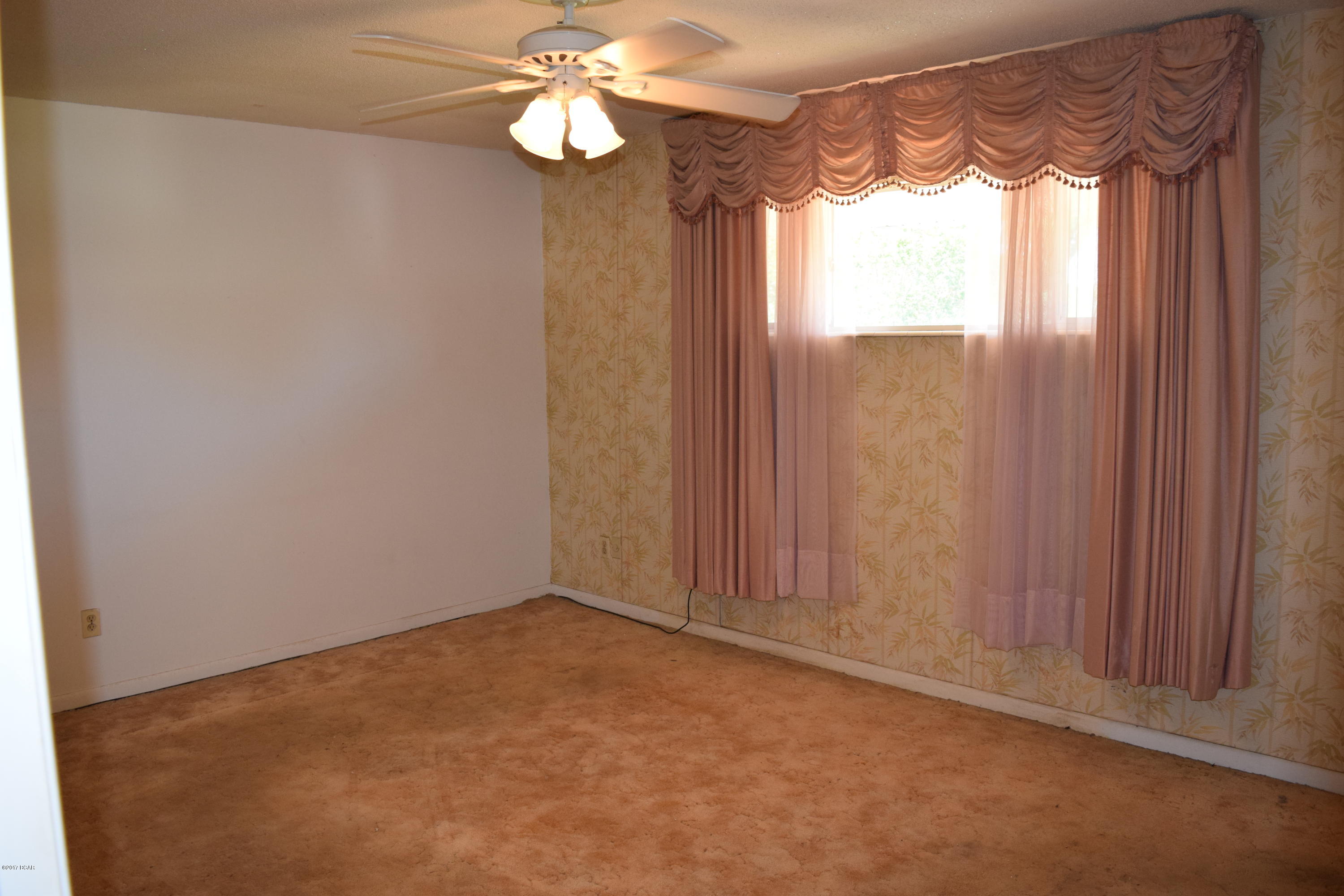 Crown Pt Sec Lakeside By Gulf - Residential