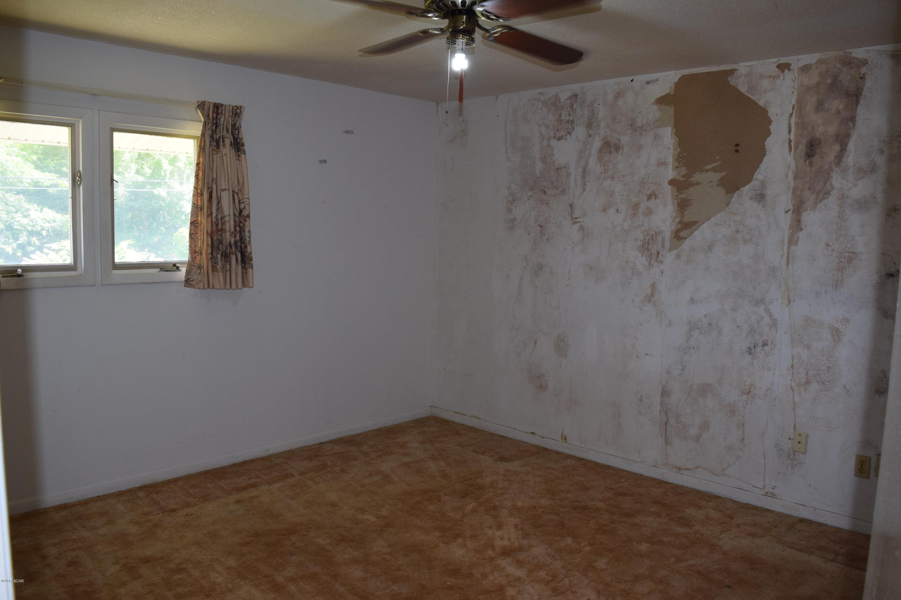 Crown Pt Sec Lakeside By Gulf - Residential