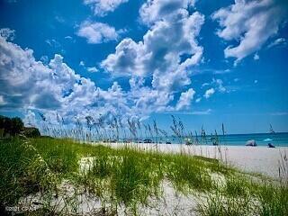 Reviera Beach Villas - Land