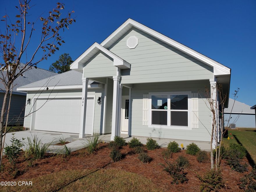 This Rhett floorplan comes standard with 9ft ceilings with  granite in the kitchen and bathrooms, vinyl flooring through out the home with carpet in the bedrooms. 

Open layout with large island in the kitchen overlooking the dining room and living room.