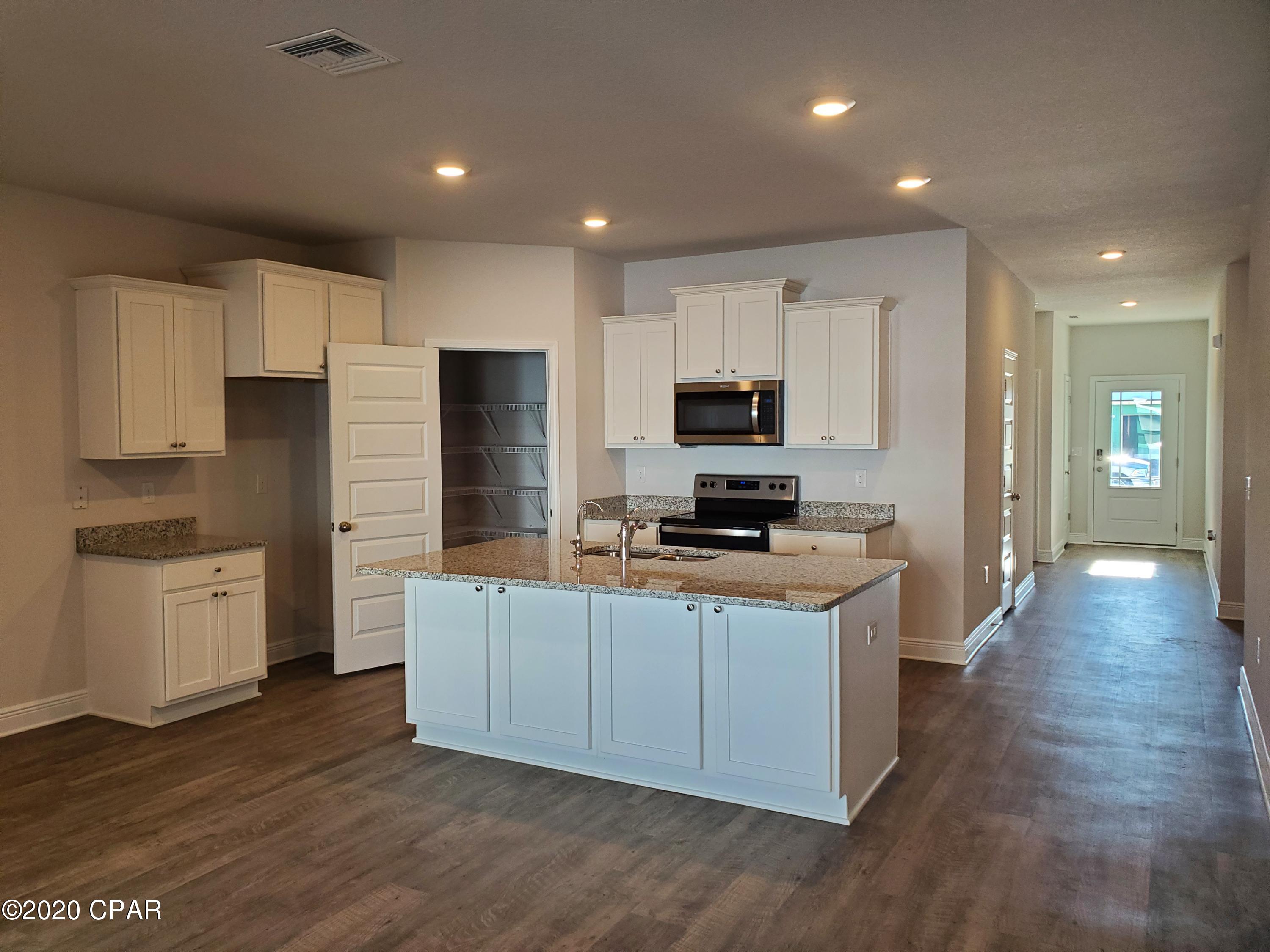 Emerald Cove Villas - Residential