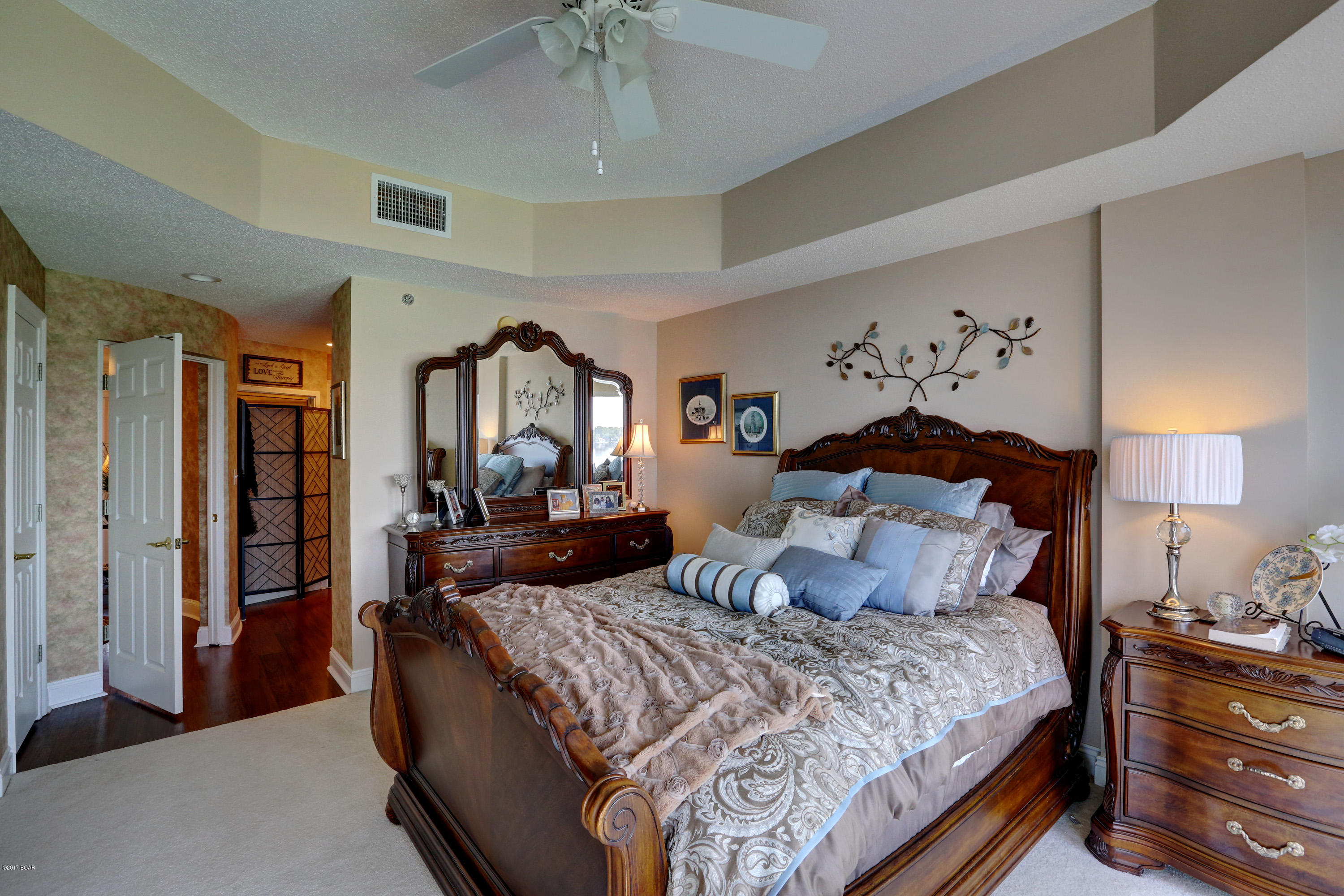 Marina Bay Condo - Residential