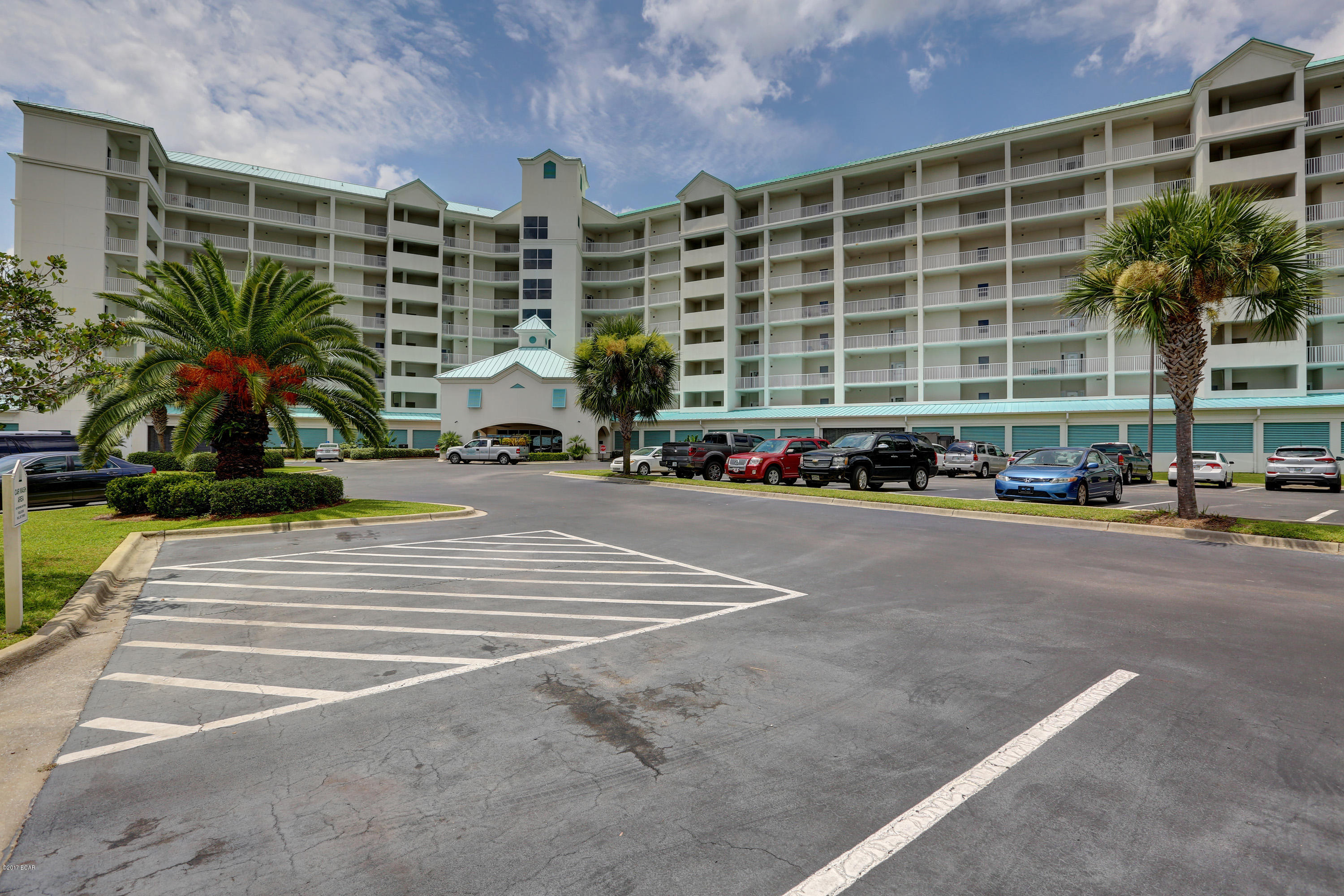 Marina Bay Condo - Residential