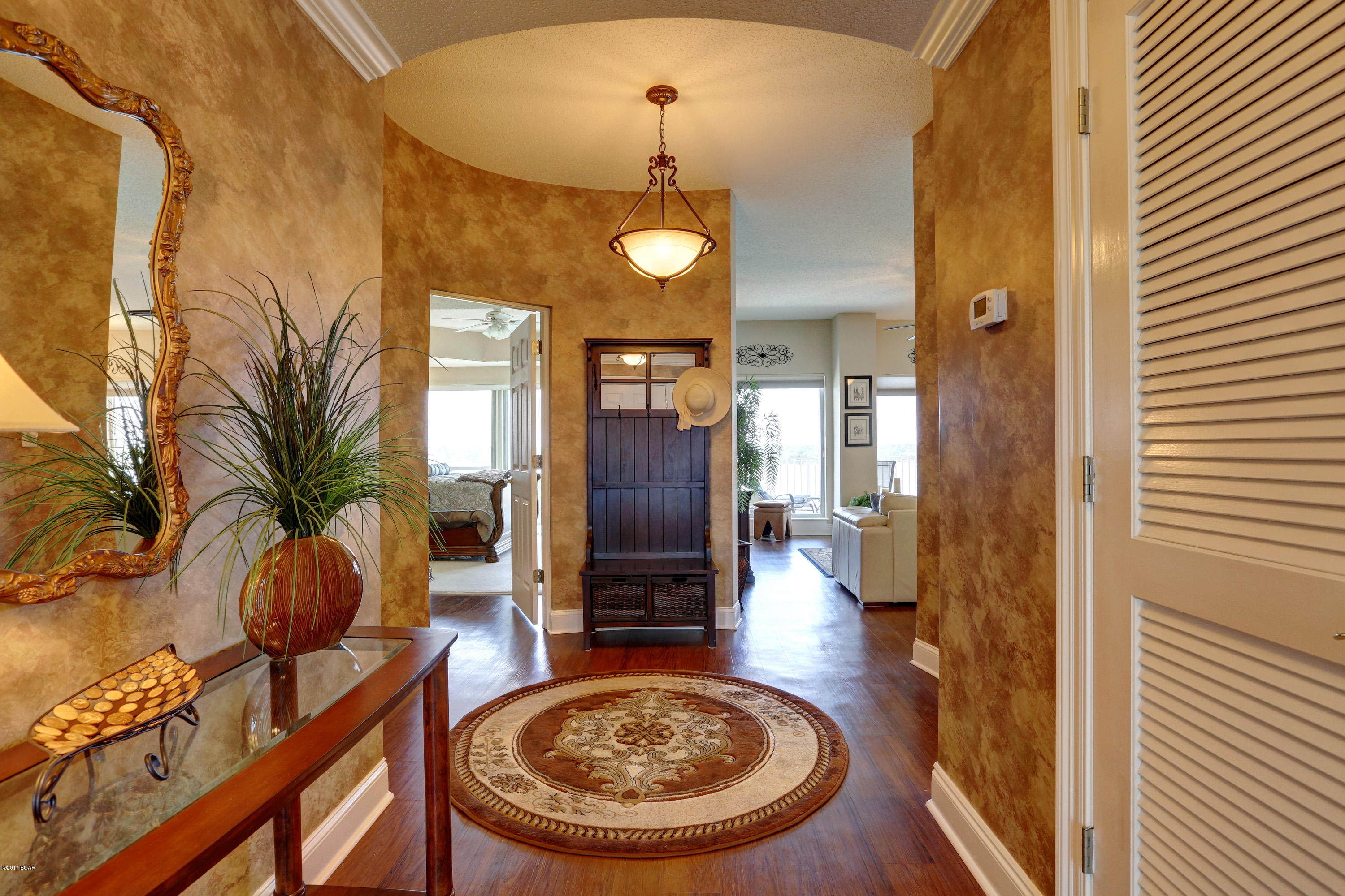 Marina Bay Condo - Residential