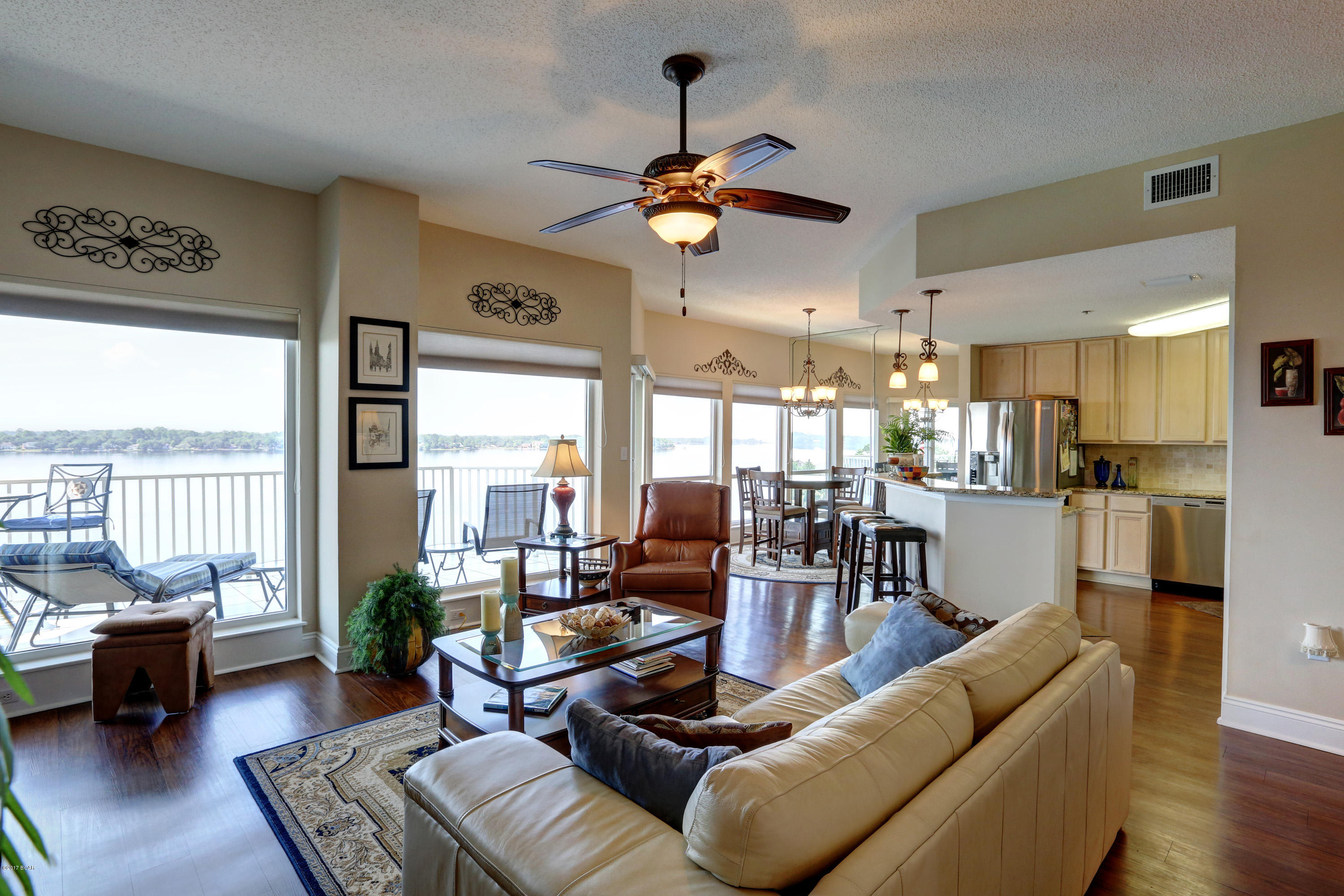 Marina Bay Condo - Residential