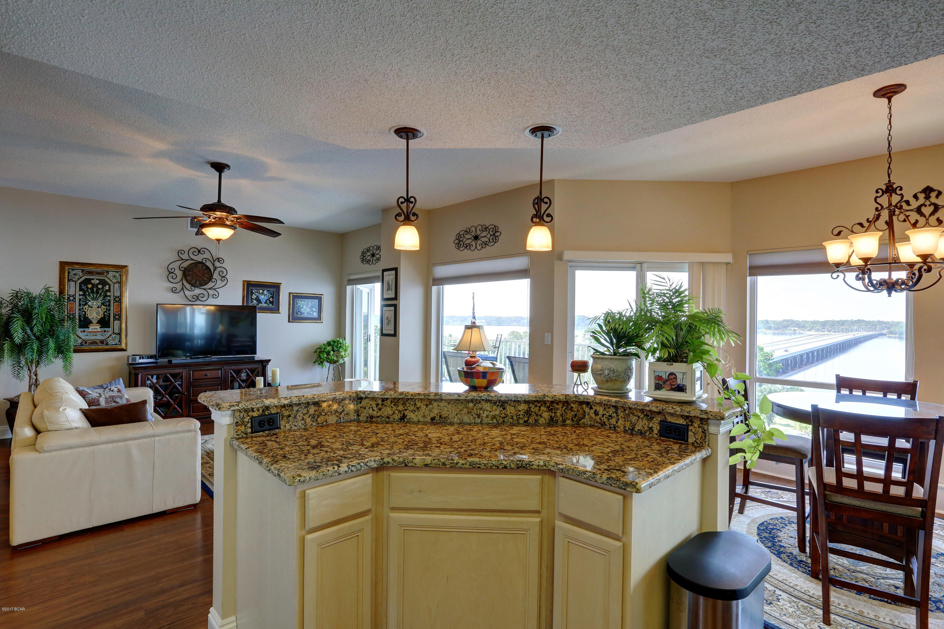 Marina Bay Condo - Residential