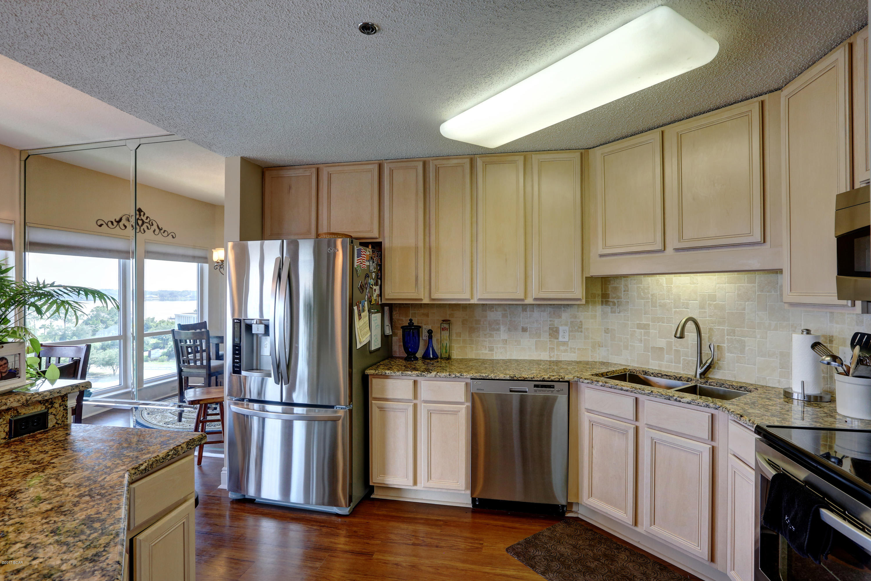 Marina Bay Condo - Residential