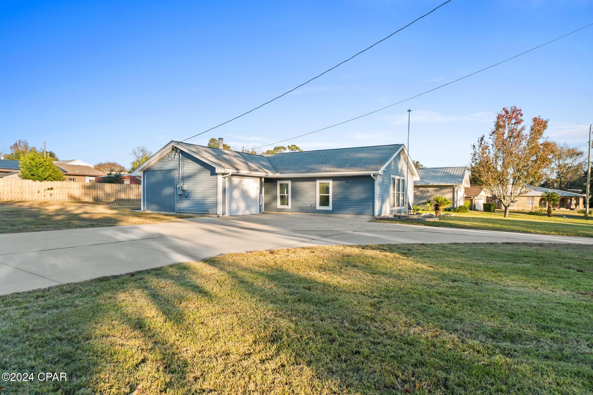 Diamond Head-Lakeside - Residential