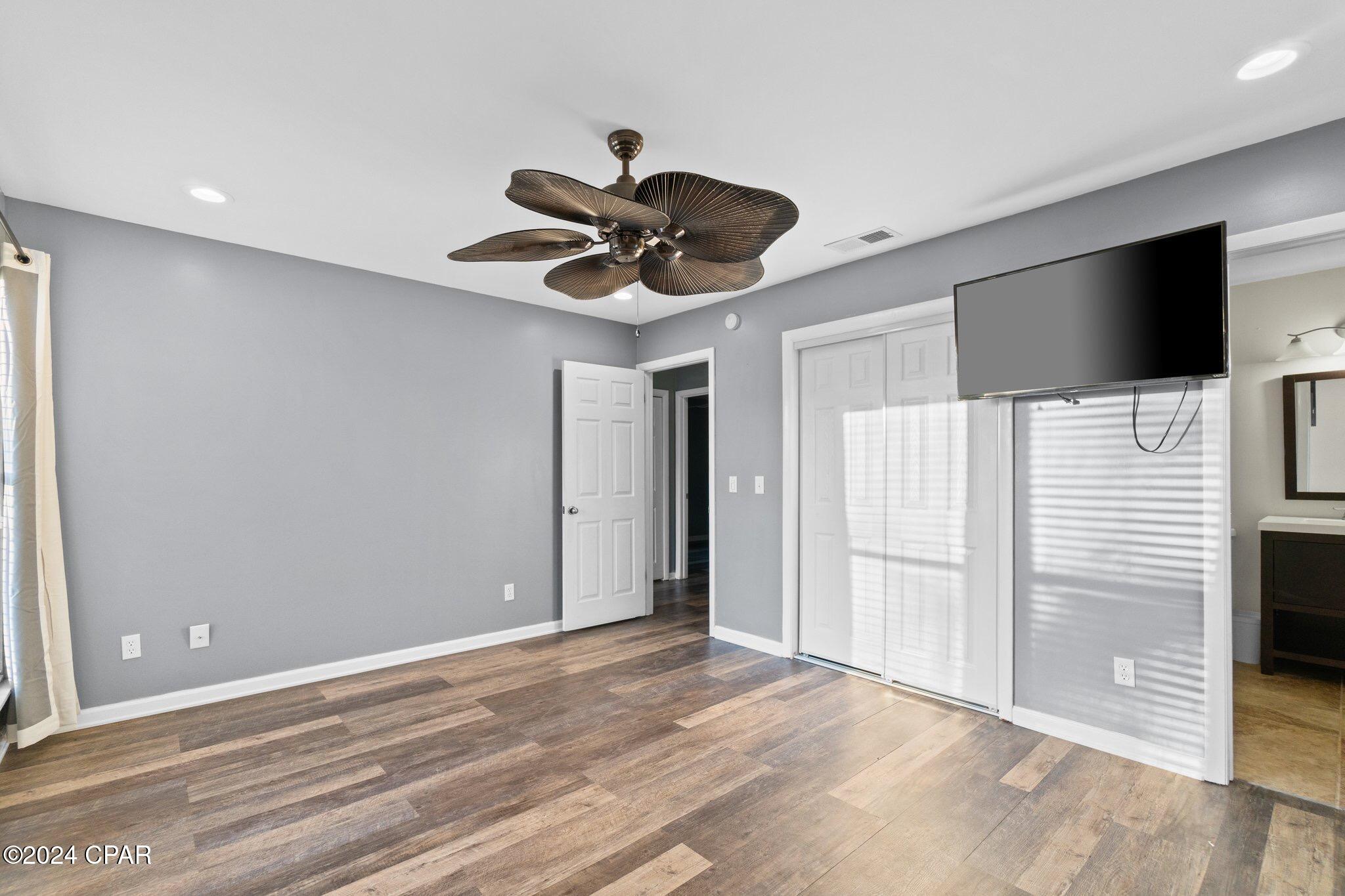 Diamond Head-Lakeside - Residential