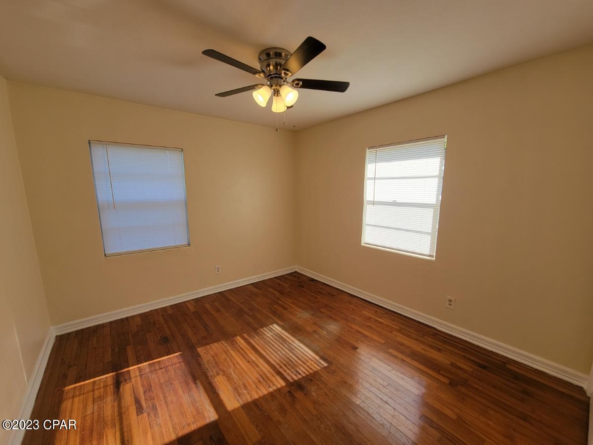 Cove Terrace 3rd Add - Residential Lease