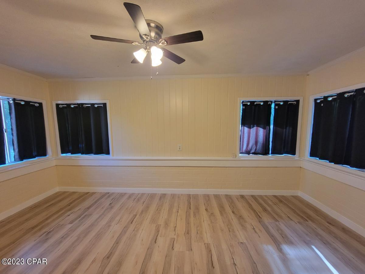 Cove Terrace 3rd Add - Residential Lease