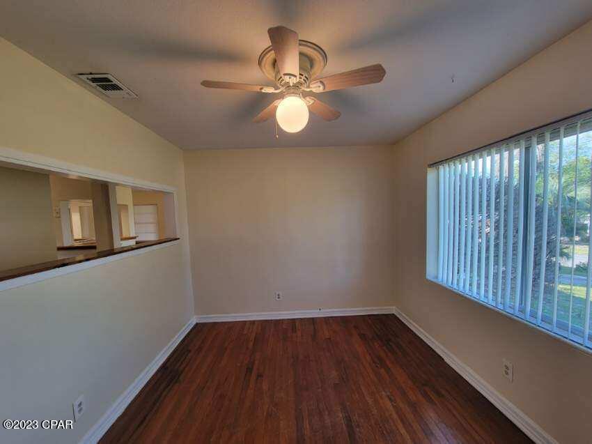 Cove Terrace 3rd Add - Residential Lease