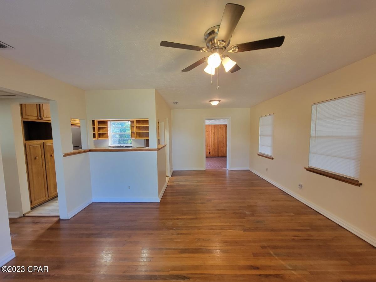 Cove Terrace 3rd Add - Residential Lease