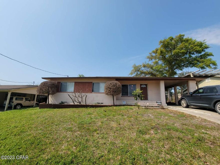 This is a wonderful & charming 3 bedroom, 2 bath home located in the Cove near Cherry Street Elementary. The home also features a bonus room that can be used for a office, arts & crafts, nursery, or playroom. Fresh interior paint. The kitchen has a pantry, tile counter tops, and is equipped with refrigerator, dishwasher and range.  The Master bedroom & kitchen have new plank flooring, while the rest is hard wood & tile flooring.  Call to schedule a tour today.