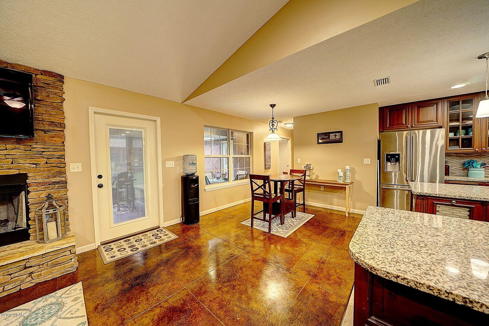 Oakcrest - Residential