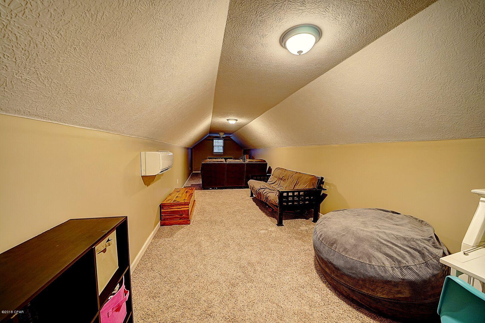 Oakcrest - Residential