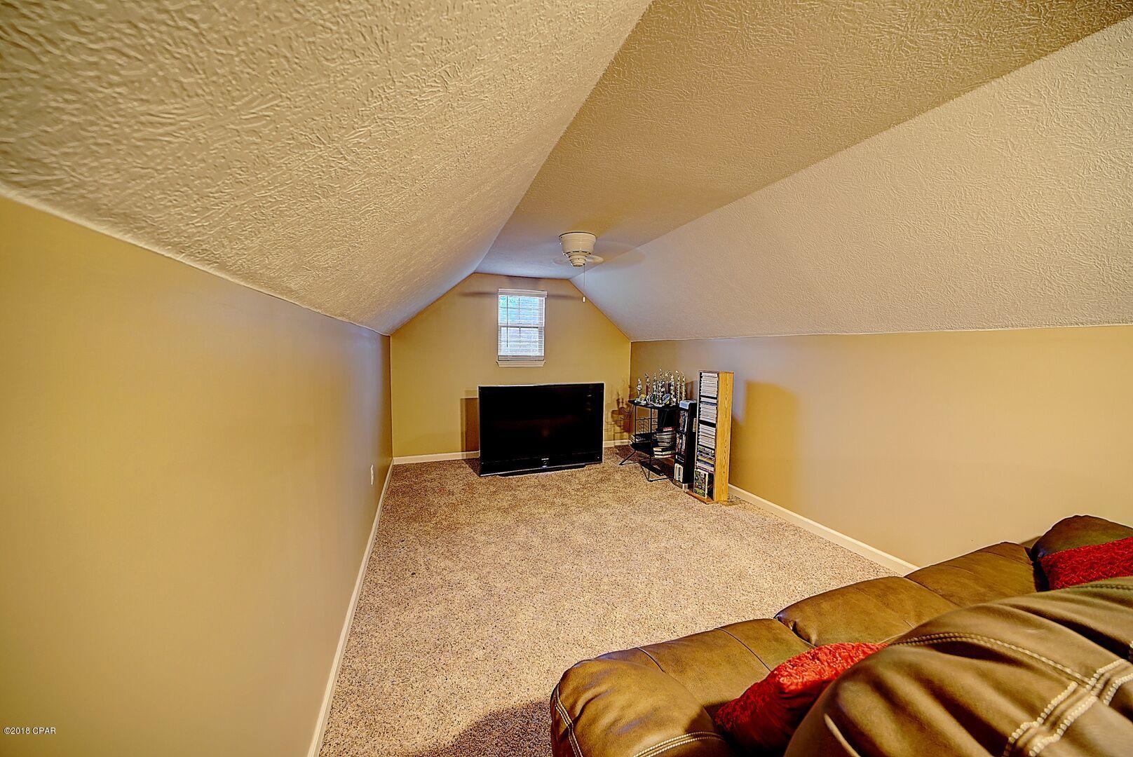 Oakcrest - Residential