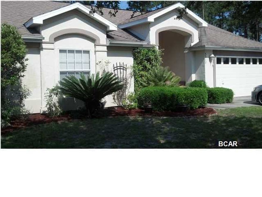 Lynn Haven 4 Bedroom, 2 Bath in the Hammocks, Split Bedroom plan, Fenced yard, garage, screened porch, sprinkler system, gas fireplace. Pet Negotiable. OCCUPIED - CALL FOR APPOINTMENT