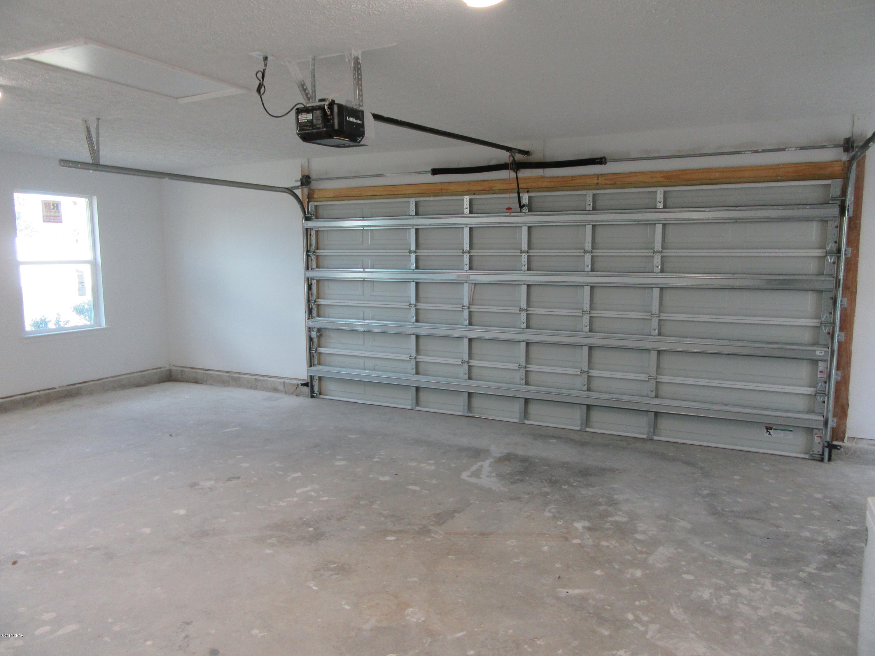 Derby Woods - Residential Lease