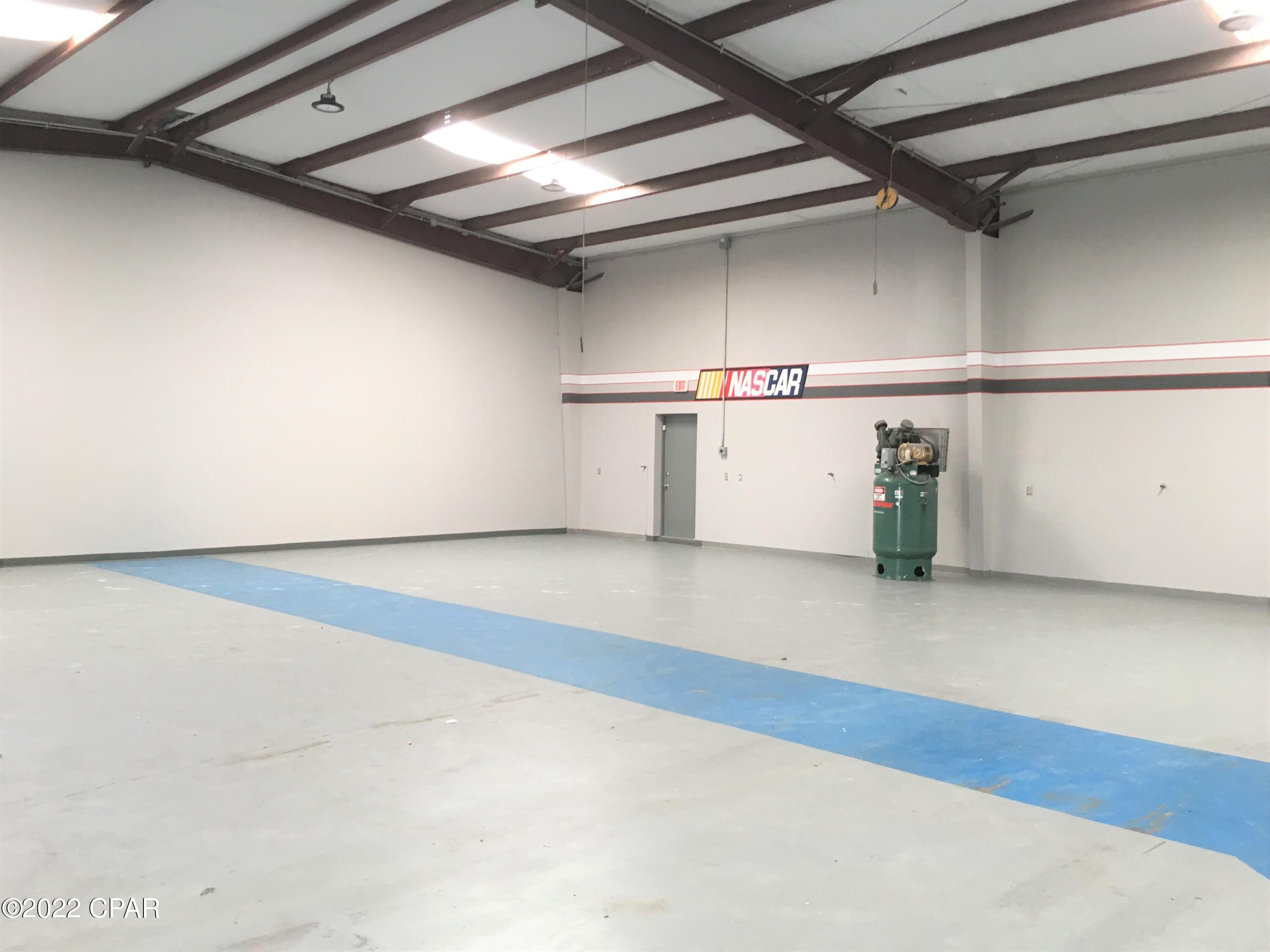 [No Recorded Subdiv] - Commercial Lease