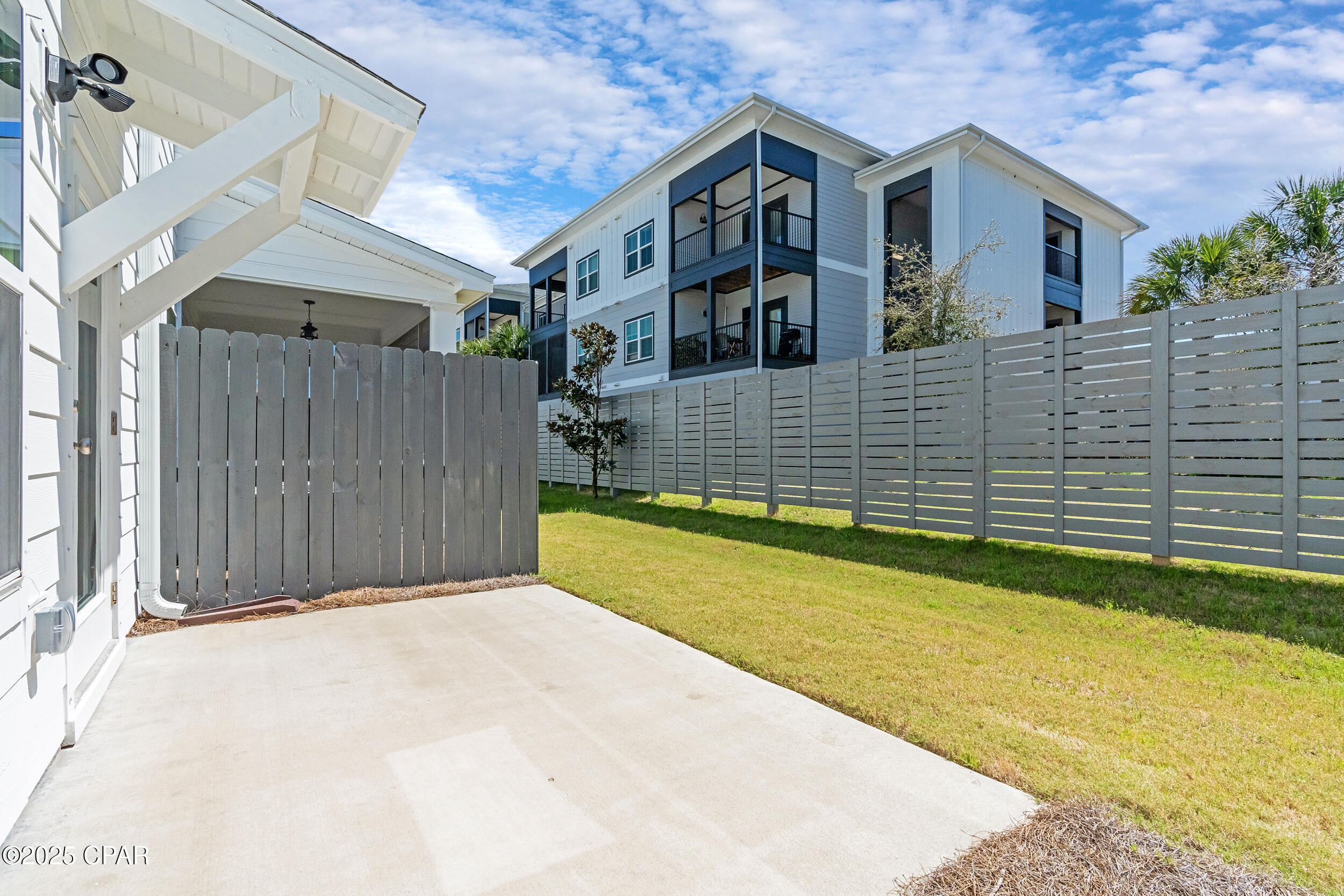 Colonial Landing - Residential