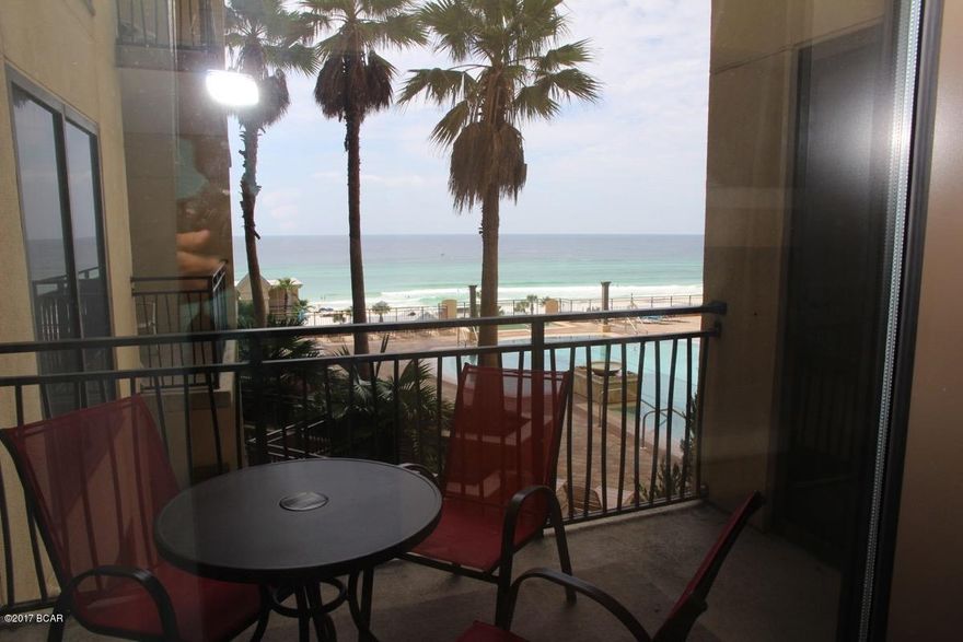 This is a BEAUTIFUL condo.  Added for comp purposes.  Seller had transformed a shallow closet into a bunk area.