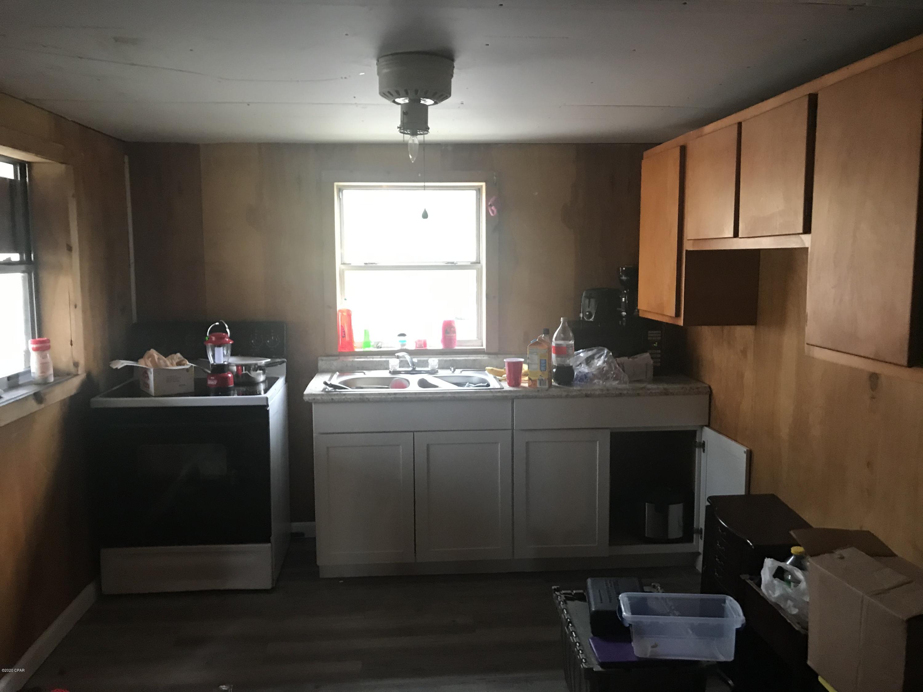 Shopes, H.D. Blk 2 - Residential