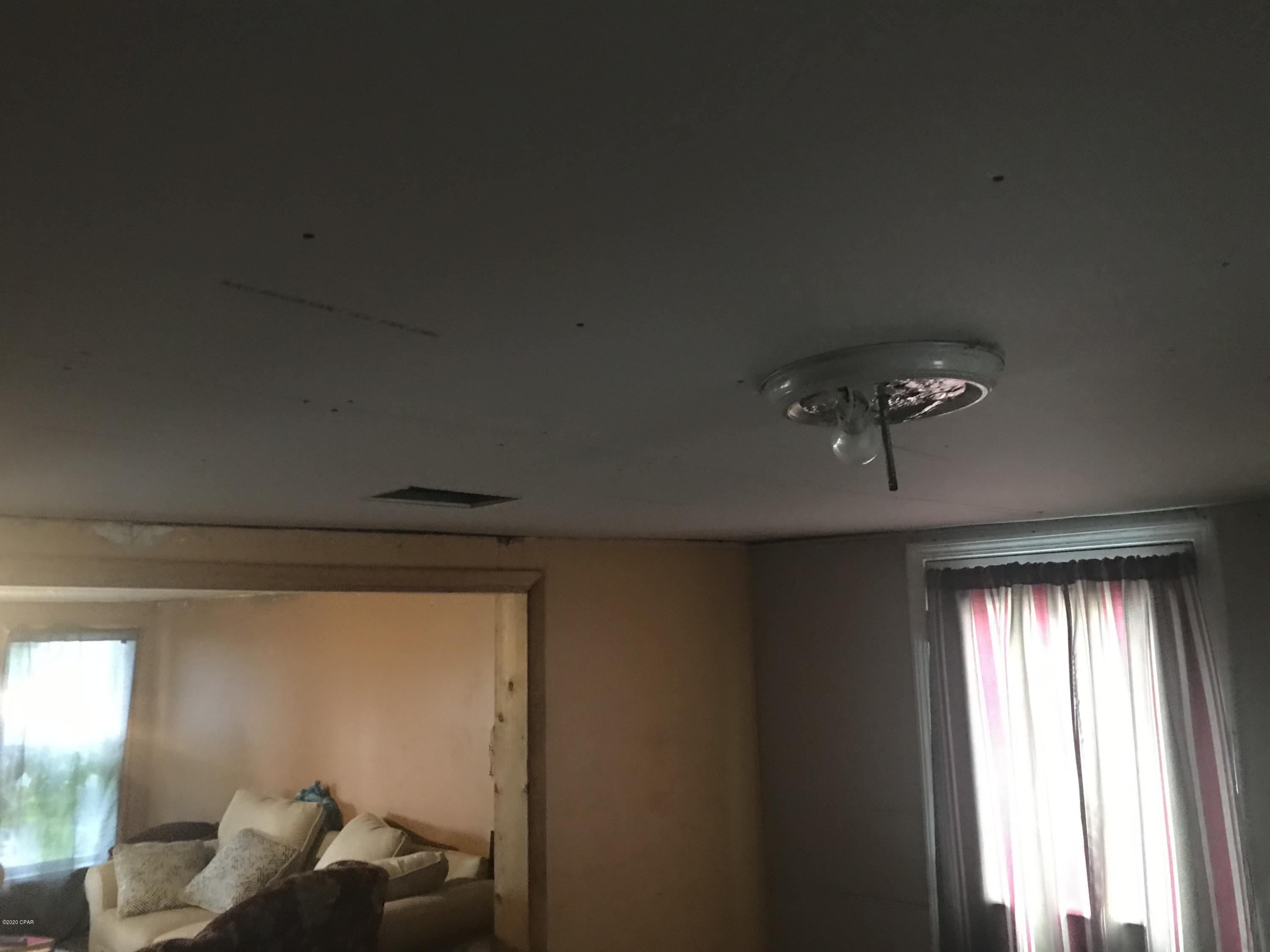 Shopes, H.D. Blk 2 - Residential