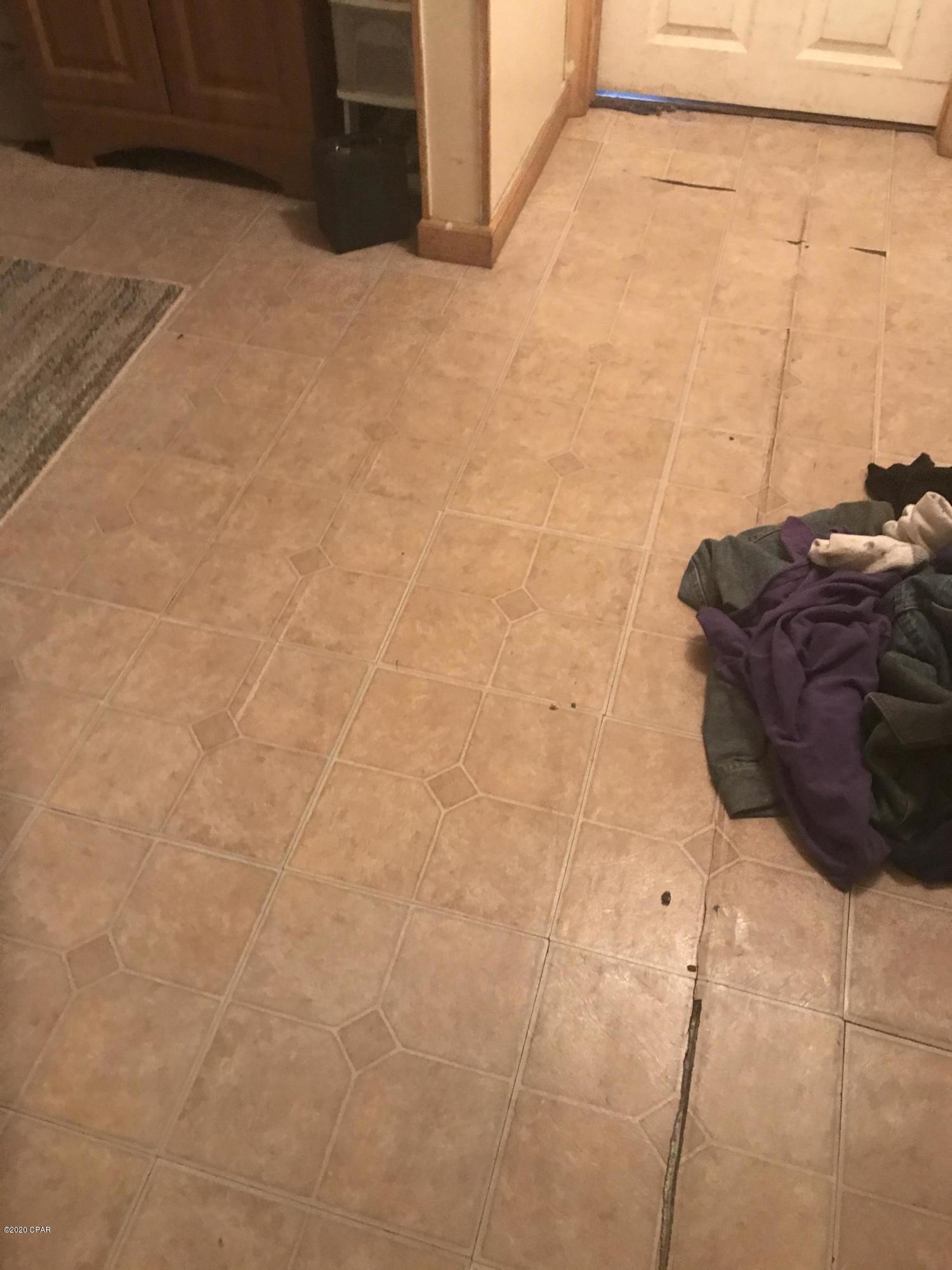 Shopes, H.D. Blk 2 - Residential