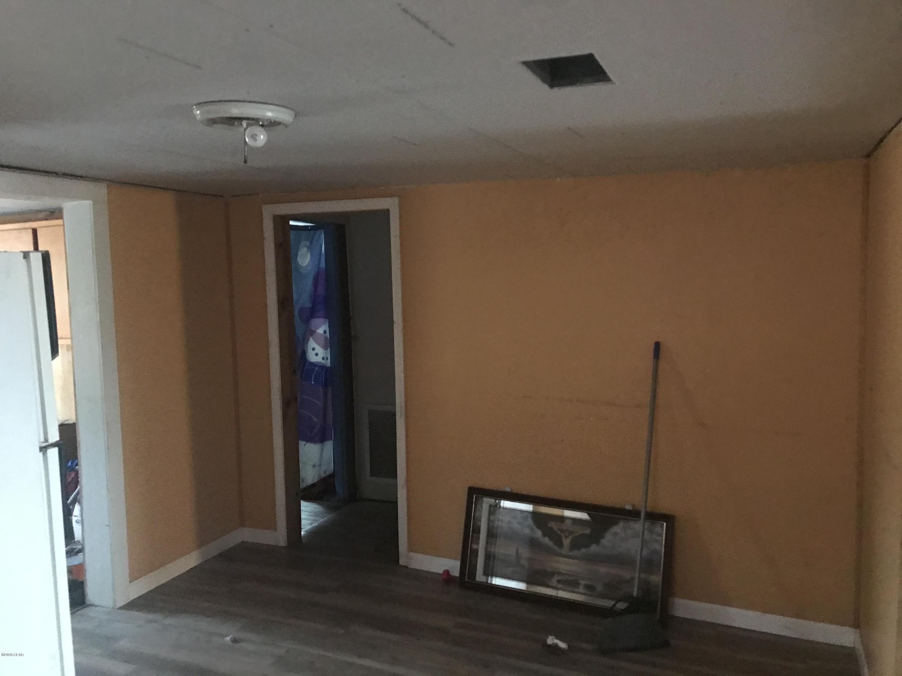 Shopes, H.D. Blk 2 - Residential