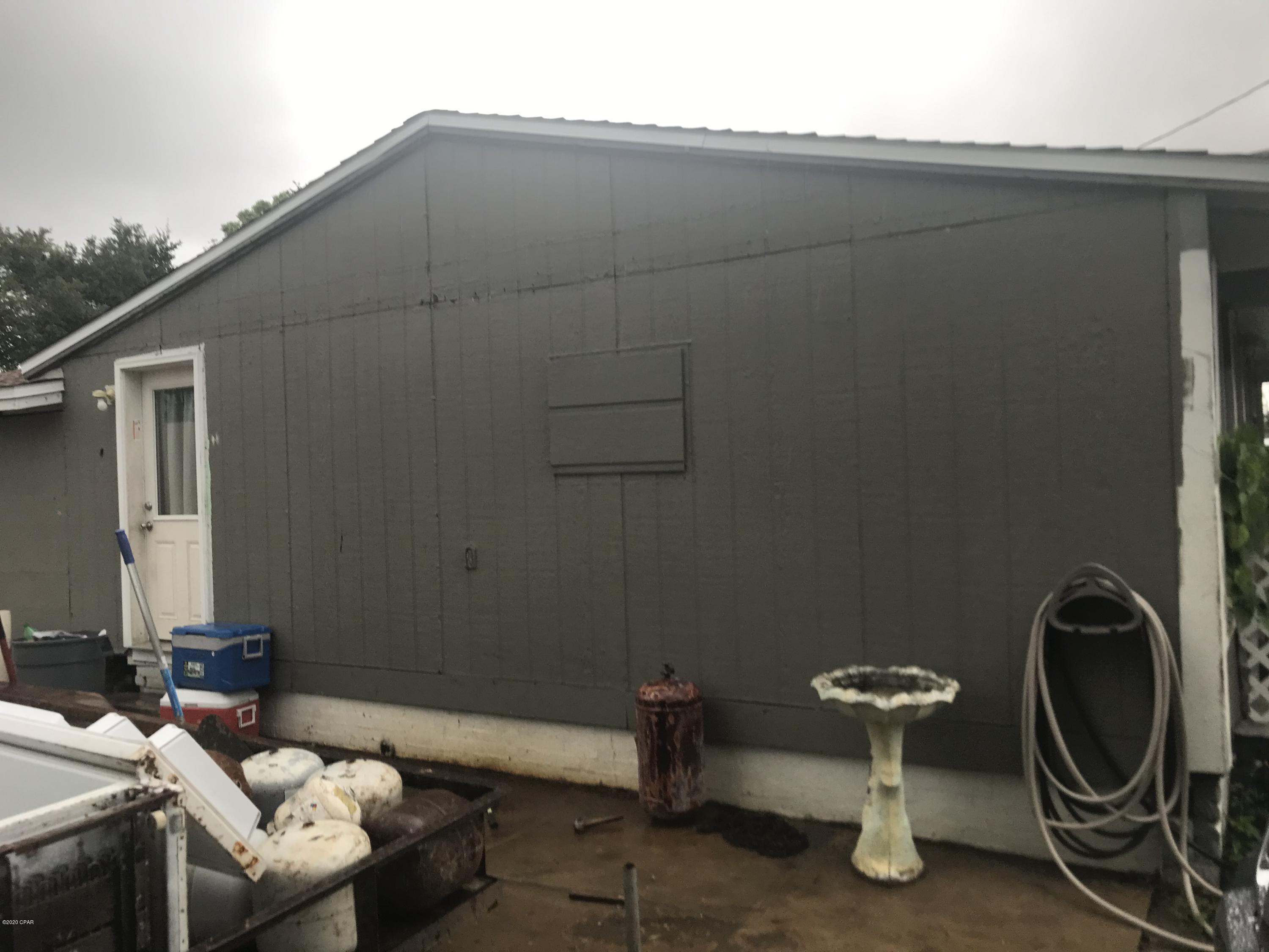 Shopes, H.D. Blk 2 - Residential