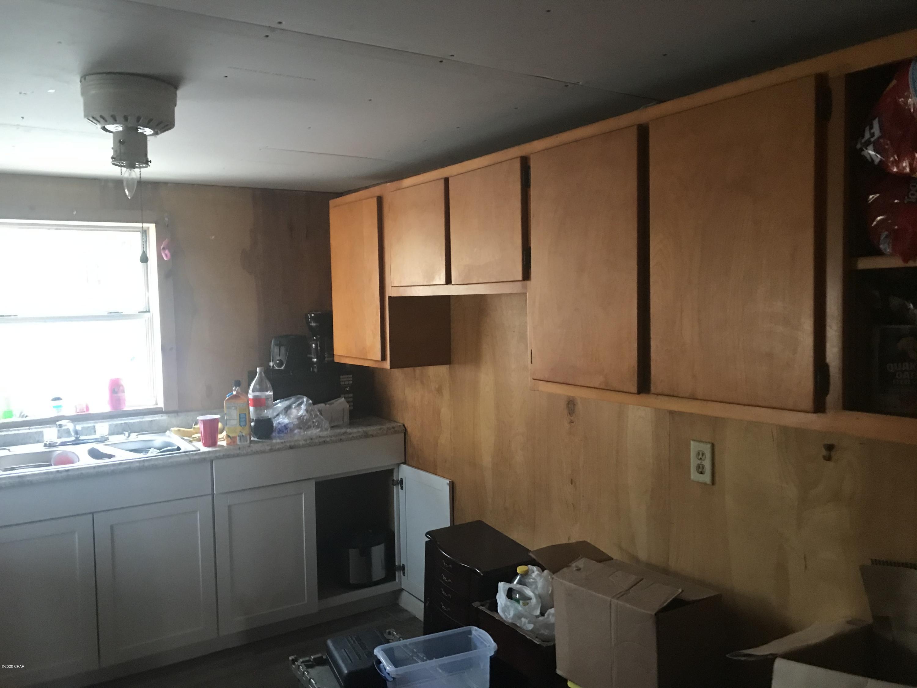 Shopes, H.D. Blk 2 - Residential