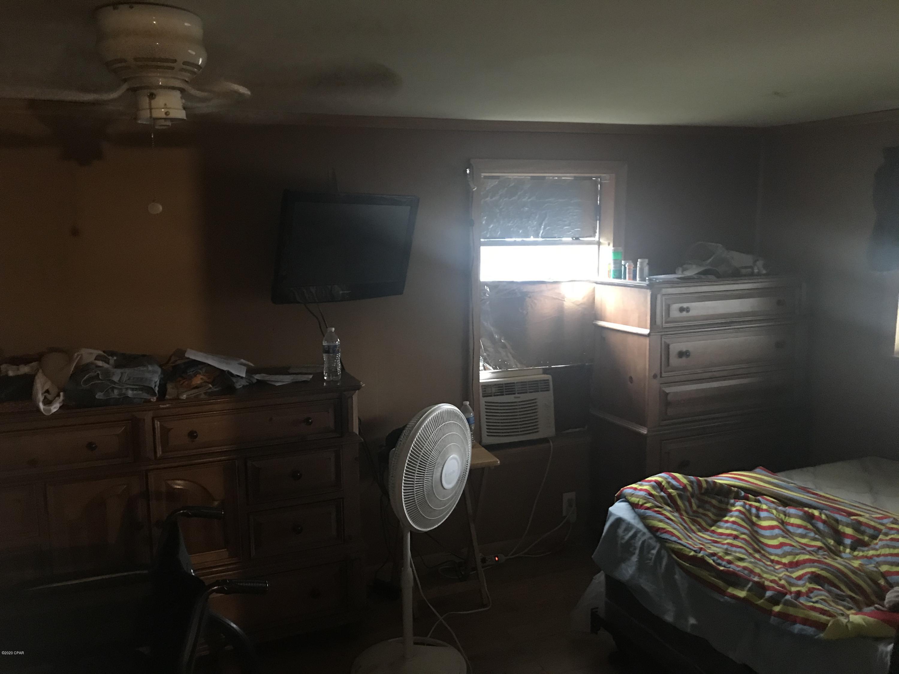 Shopes, H.D. Blk 2 - Residential