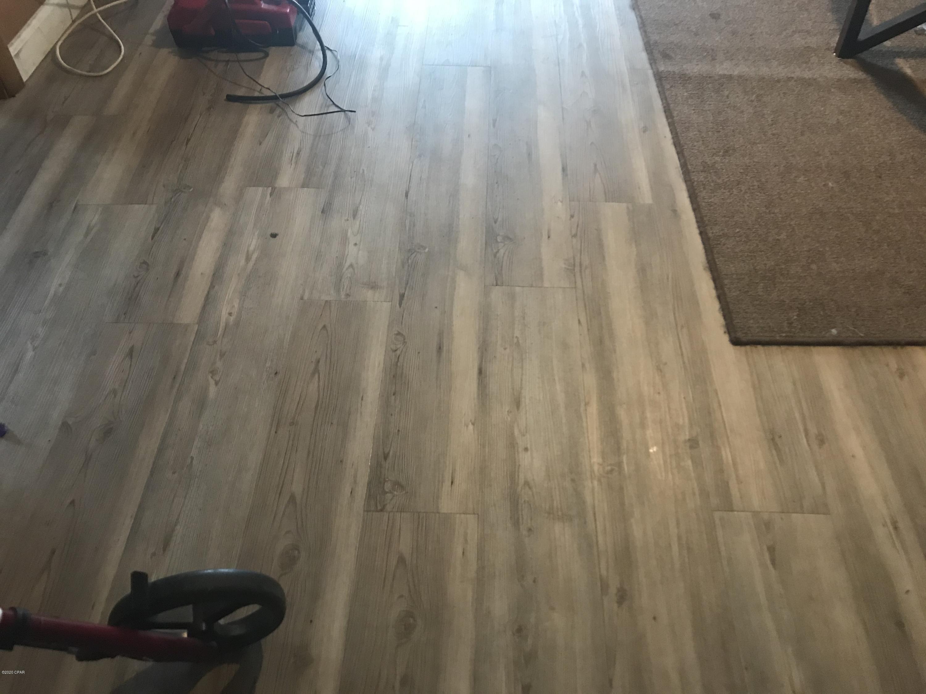 Shopes, H.D. Blk 2 - Residential