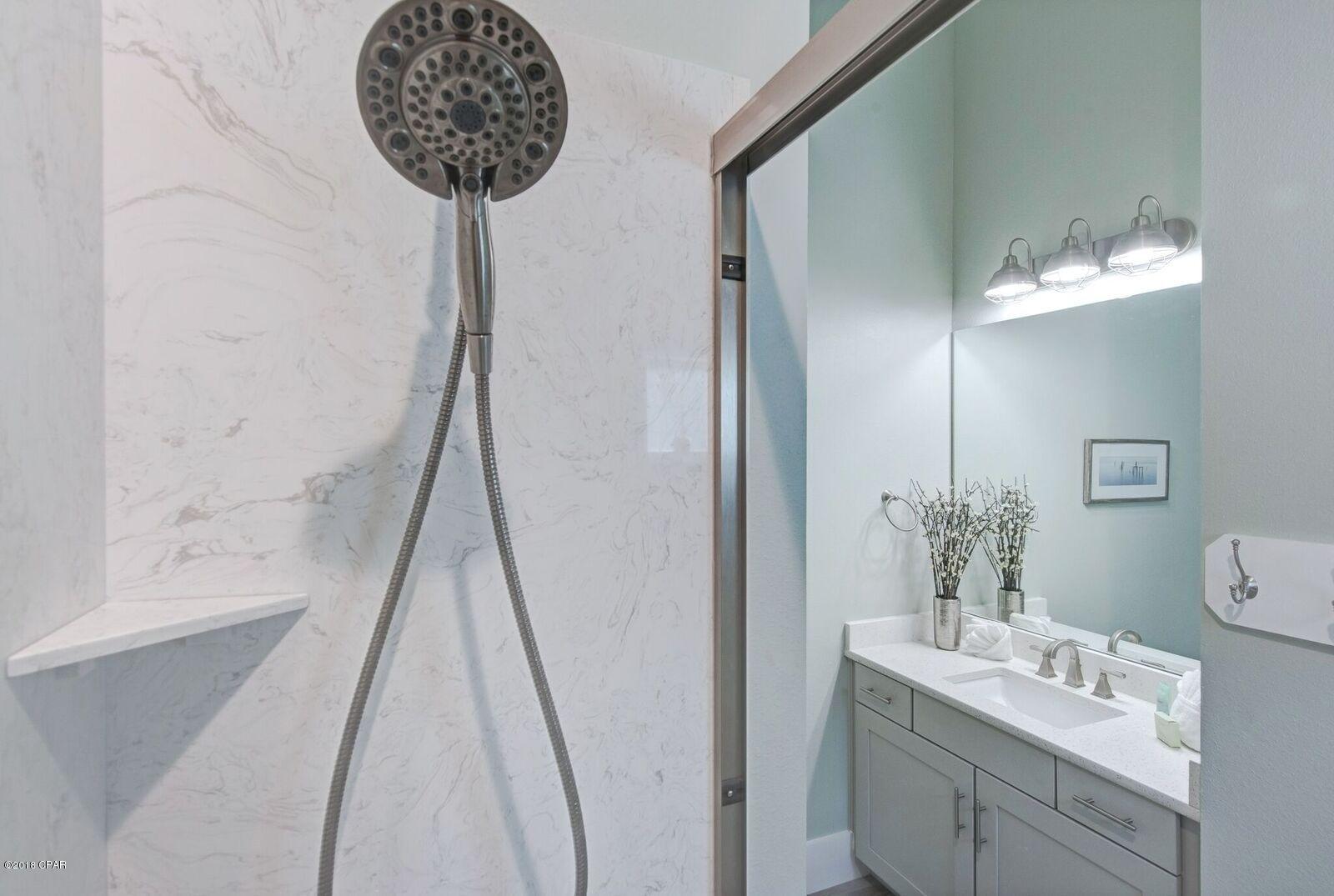 Laguna Beach Estates 5th Add - Residential