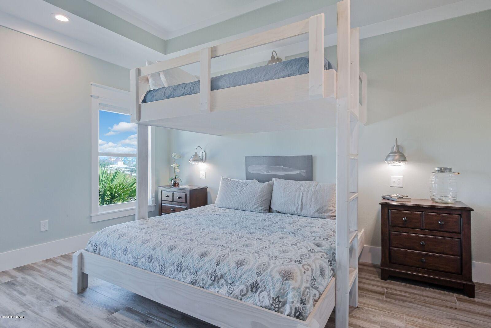 Laguna Beach Estates 5th Add - Residential