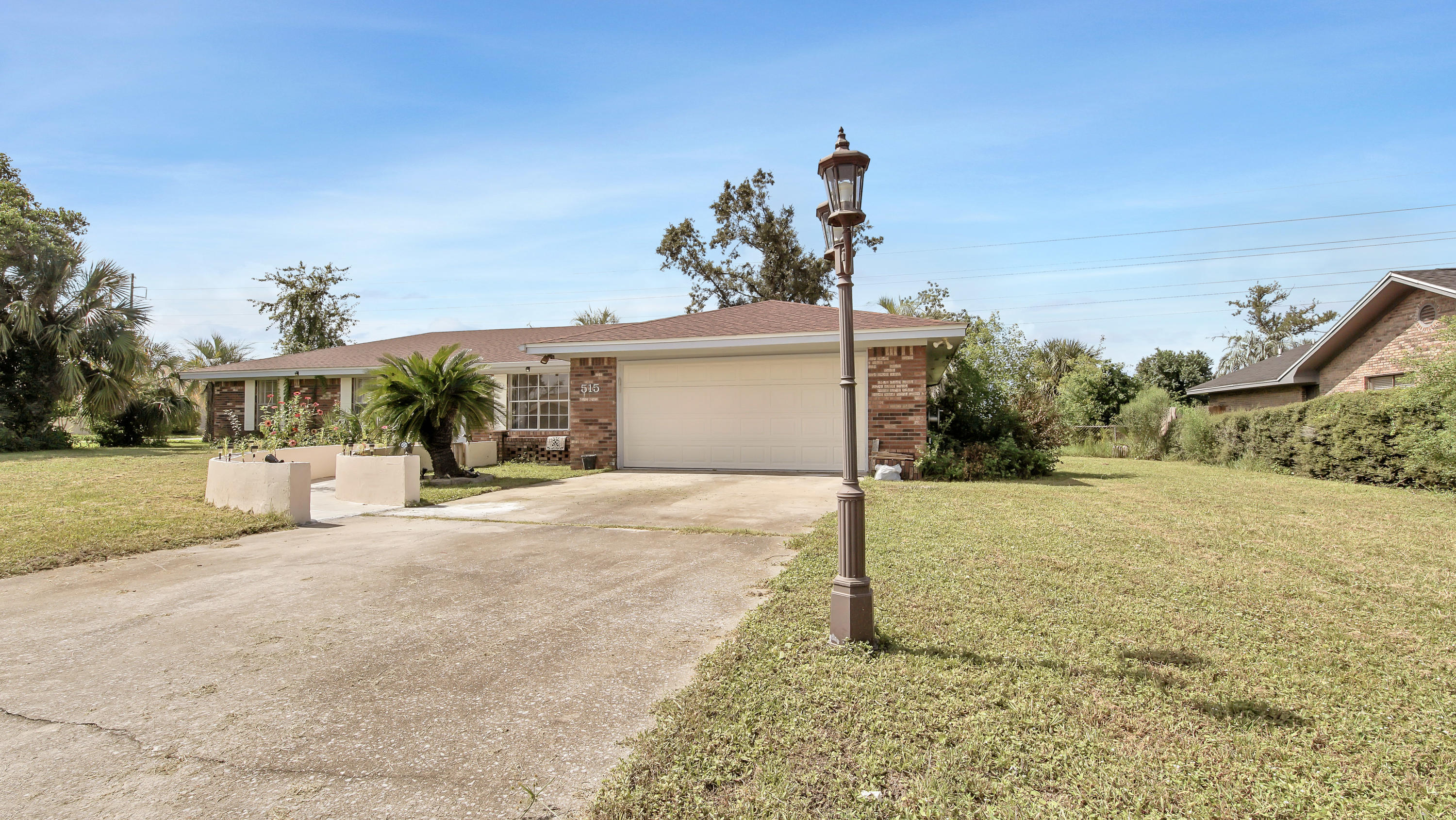 Baywood Shores Est Unit 7 - Residential