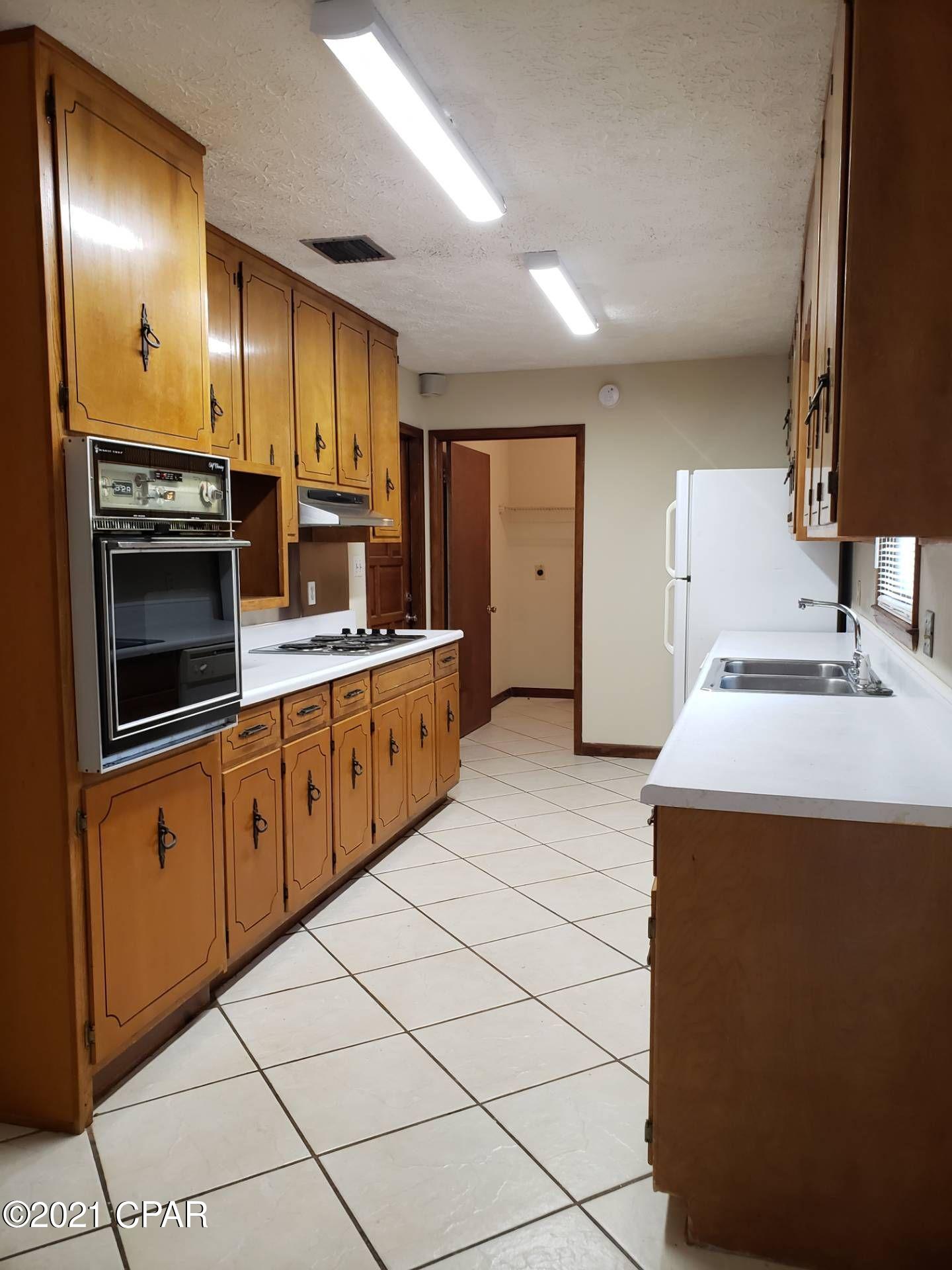 [No Recorded Subdiv] - Residential Lease