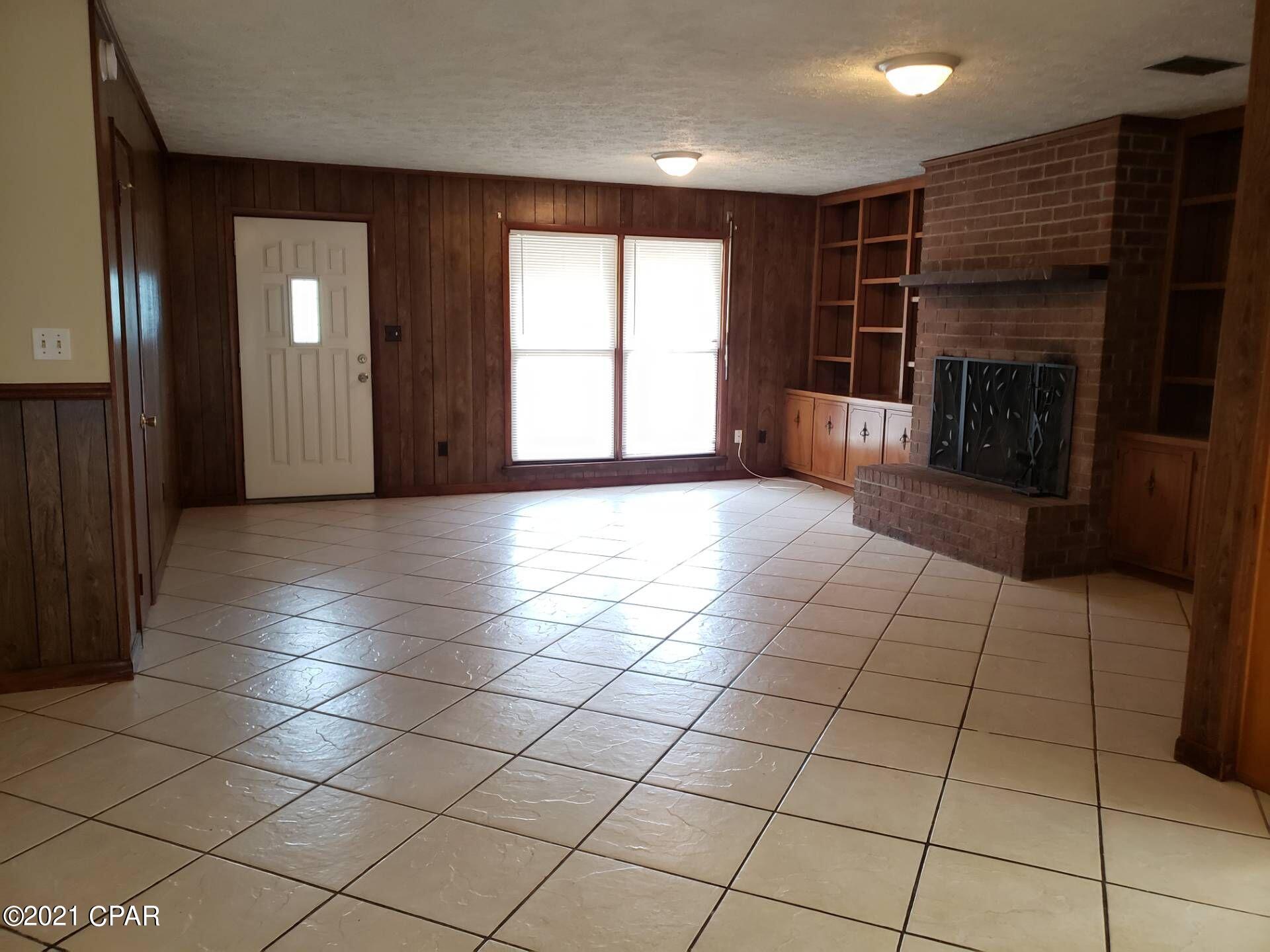 [No Recorded Subdiv] - Residential Lease