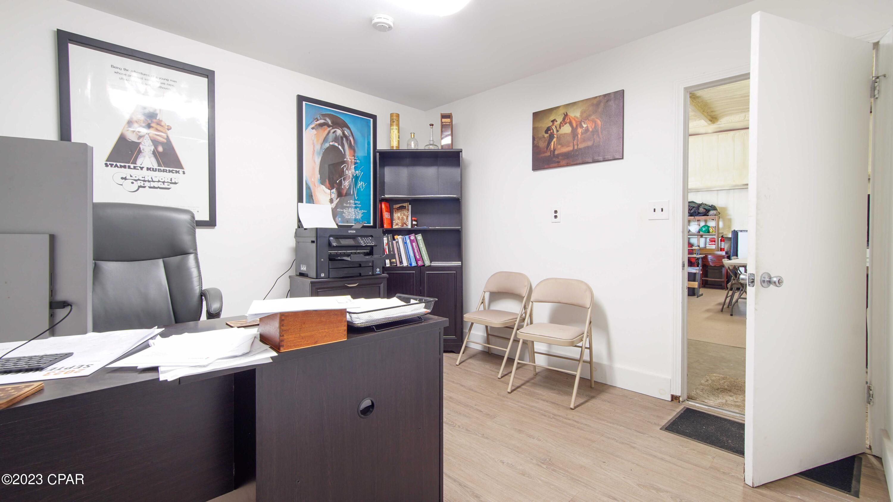 [No Recorded Subdiv] - Commercial Sale