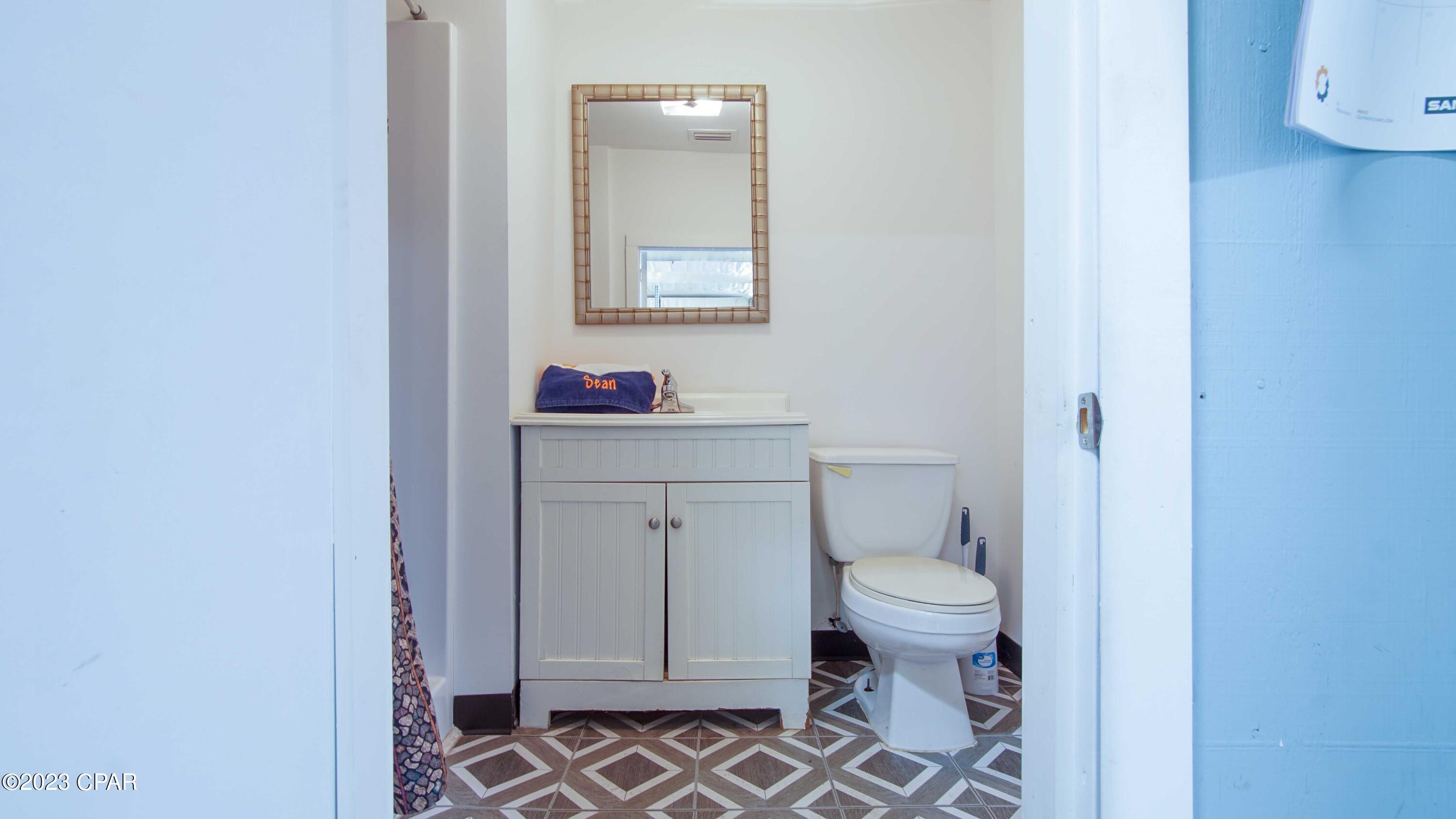 [No Recorded Subdiv] - Commercial Sale