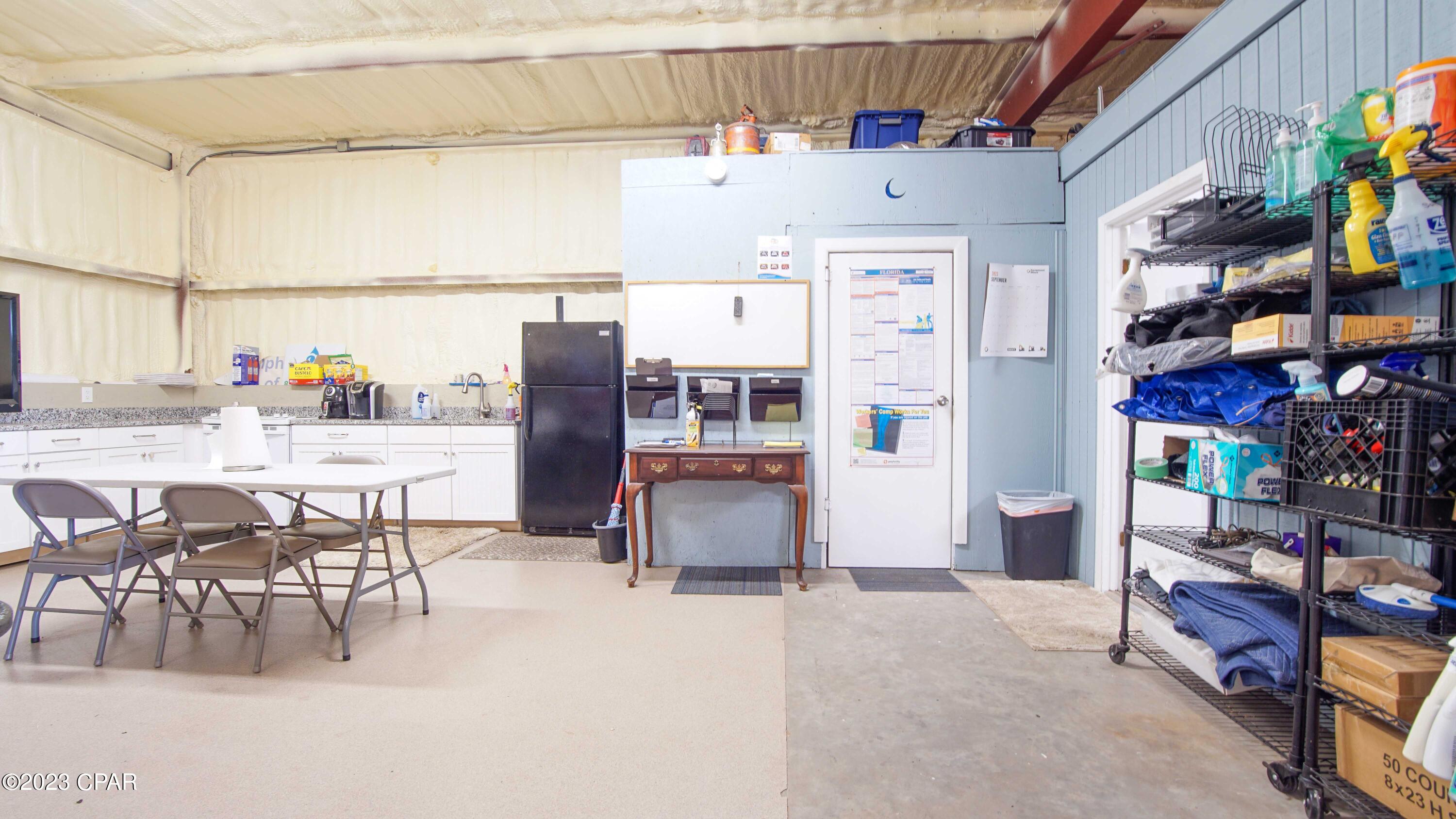 [No Recorded Subdiv] - Commercial Sale