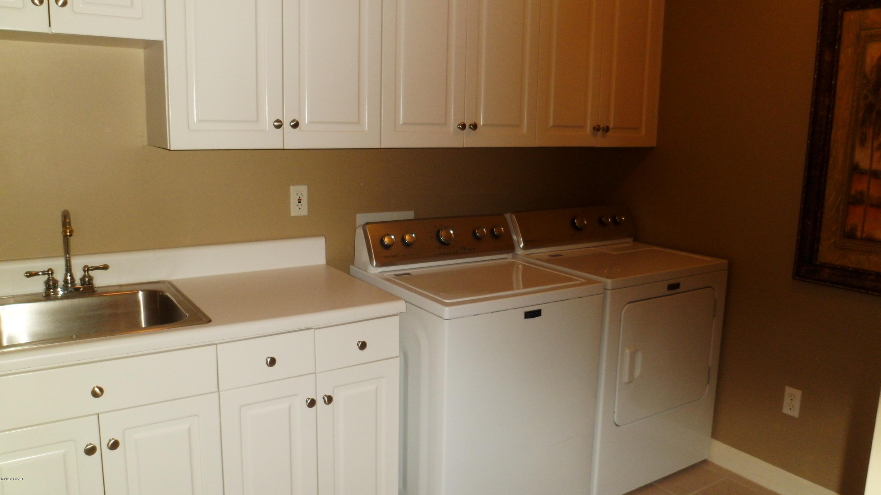 En Soleil Condo - Residential