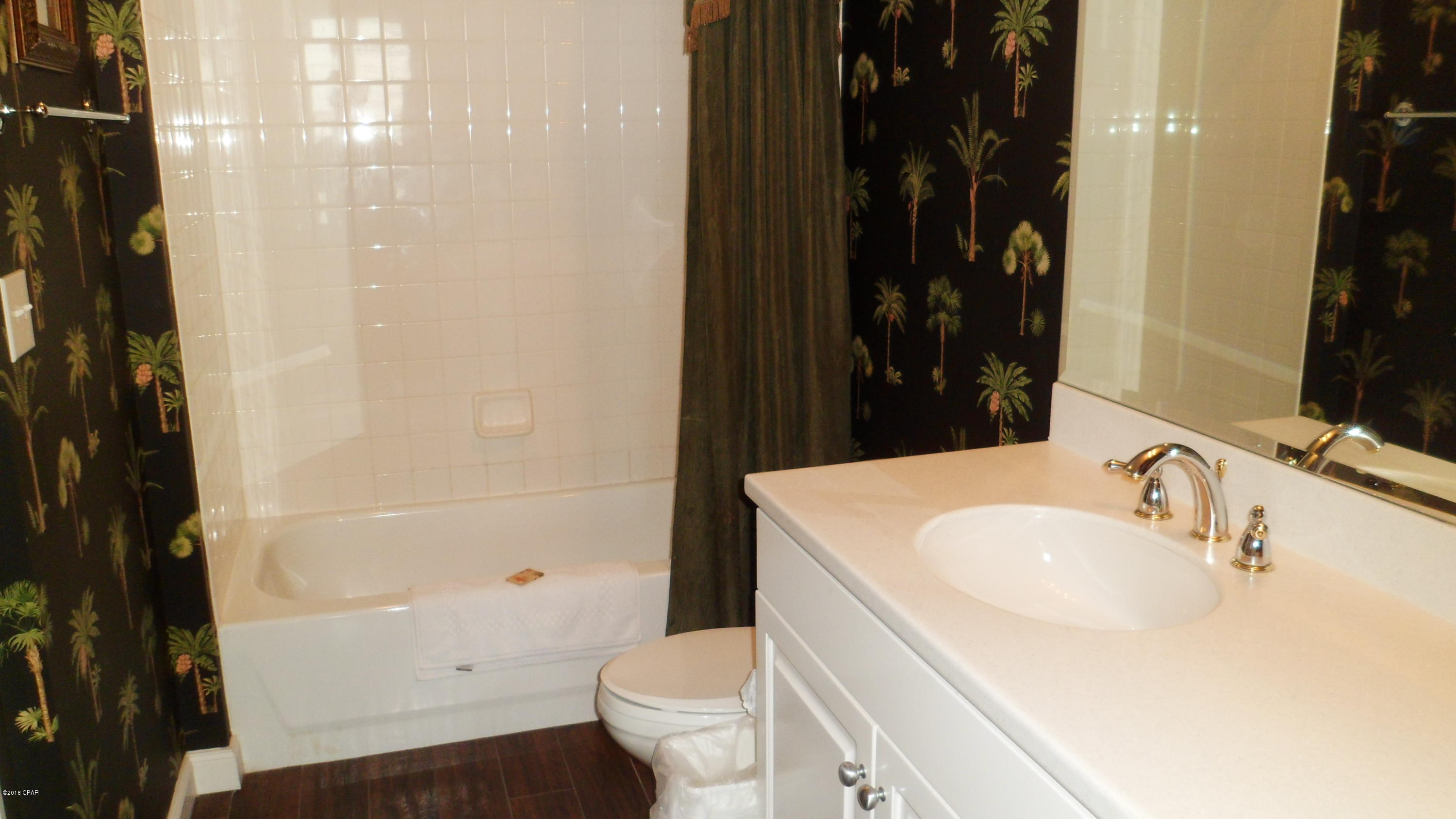 En Soleil Condo - Residential