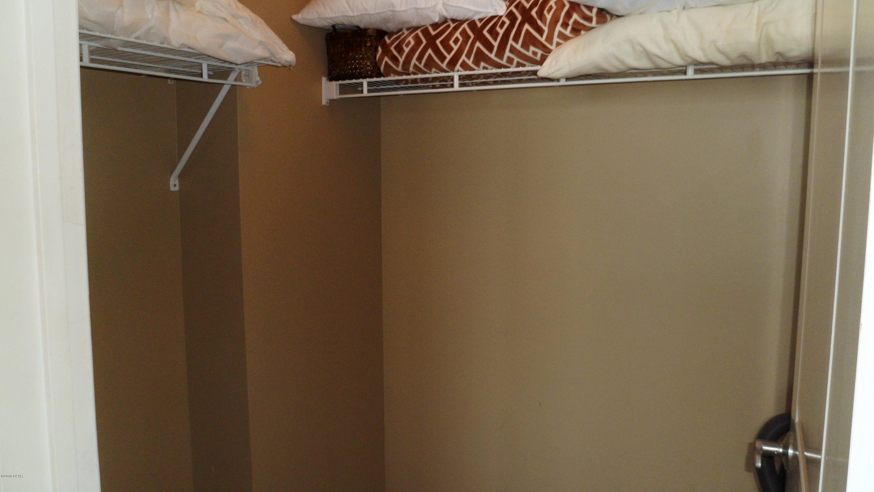 En Soleil Condo - Residential