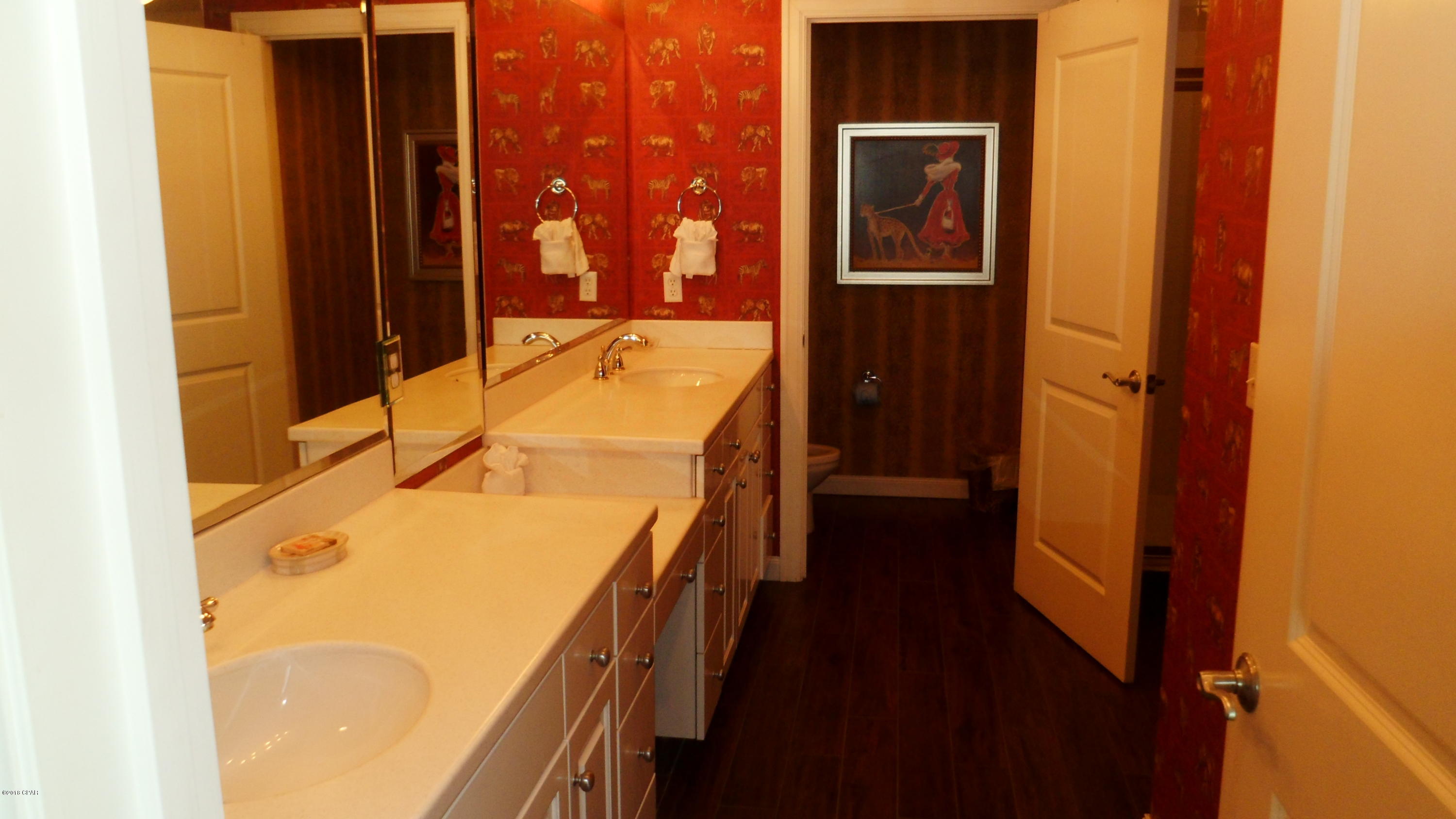 En Soleil Condo - Residential